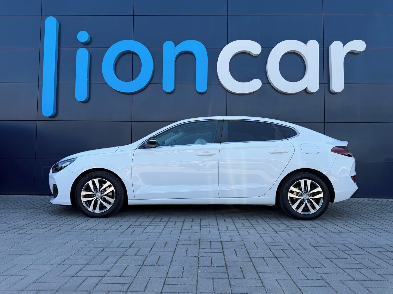 Hyundai i30, 1.0 T-GDi 88kw, ČR, 1.majitel - fotka 4