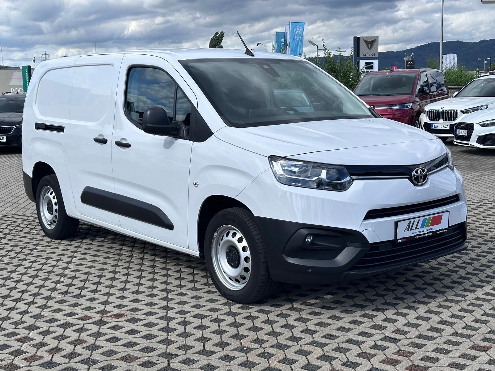 Toyota Proace City, 75 kW - fotka 4