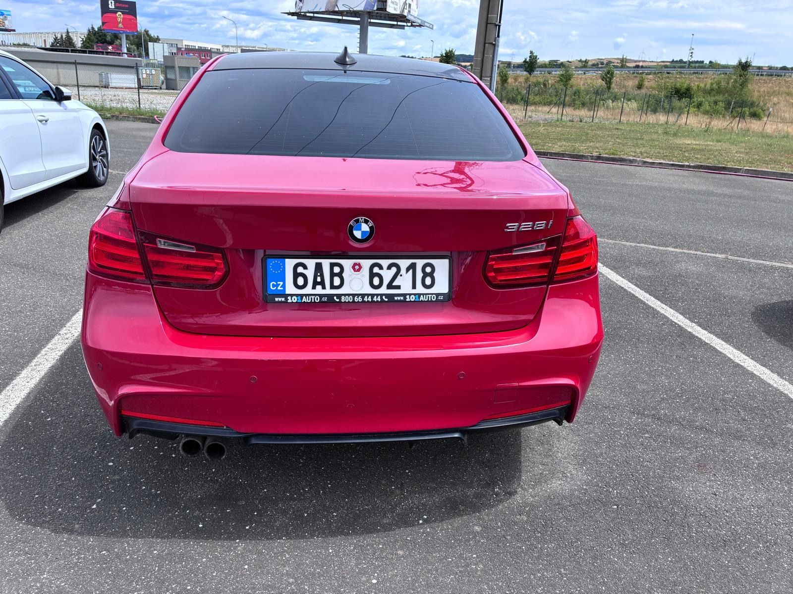 BMW Řada 3 - fotka 2