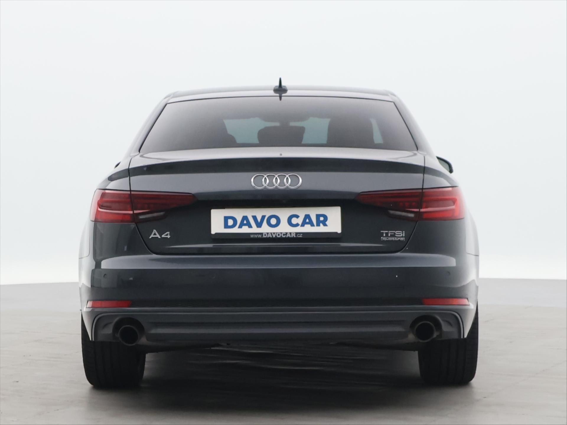 Audi A4, 2,0 TFSI 185kW Quattro S-LINE - fotka 6