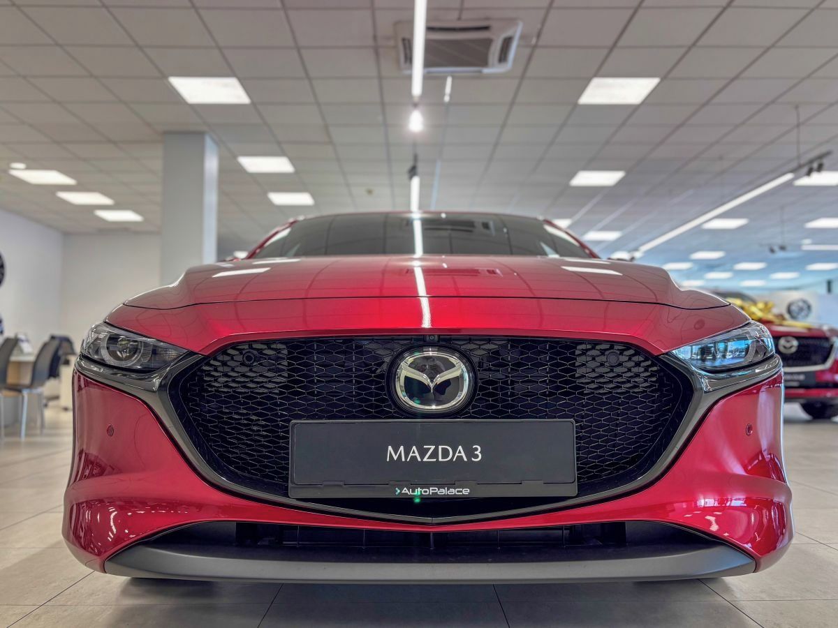 Mazda 3, 2027 Centre-line 2,5L G140 - fotka 2