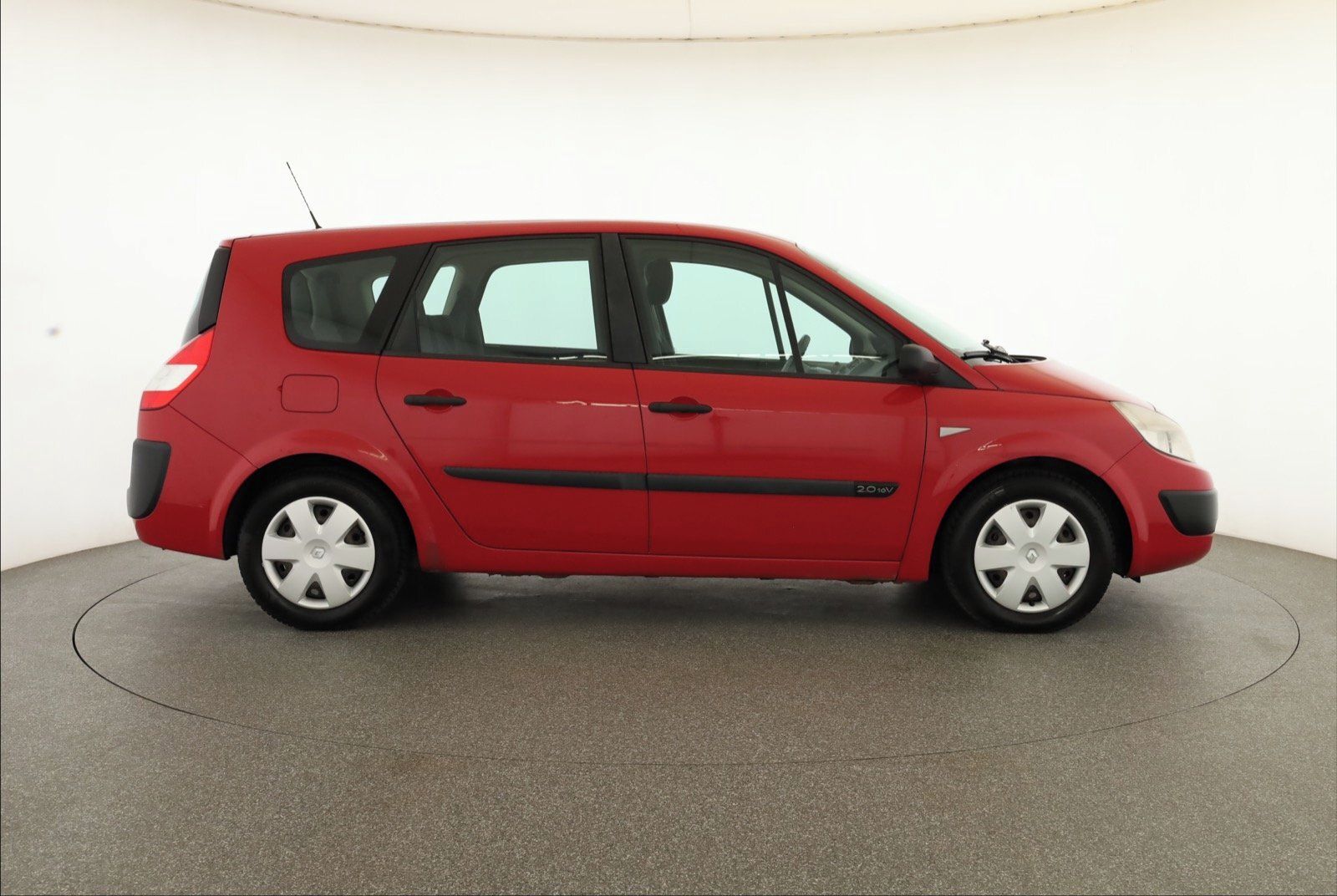 Renault Grand Scénic, 2.0 16V, 7 míst, ČR,1.maj - fotka 6