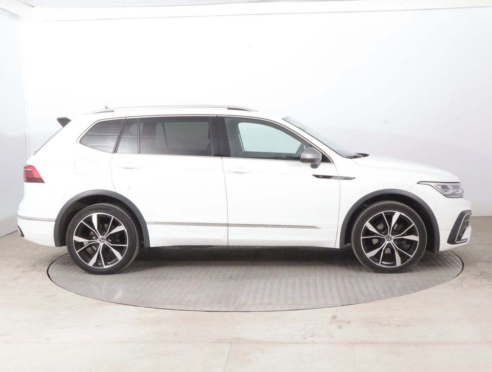 Volkswagen Tiguan Allspace, 2.0 TDI, R-Line, 4X4, Automat - fotka 6