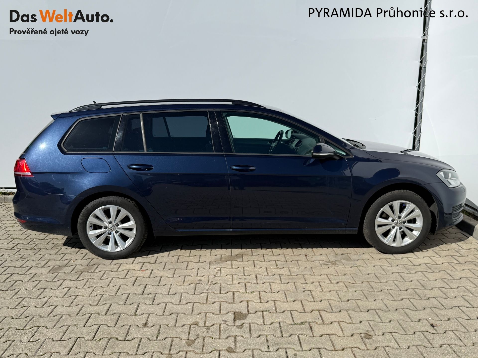 Volkswagen Golf, 1.6 TDI 81 kW Comfortline - fotka 6