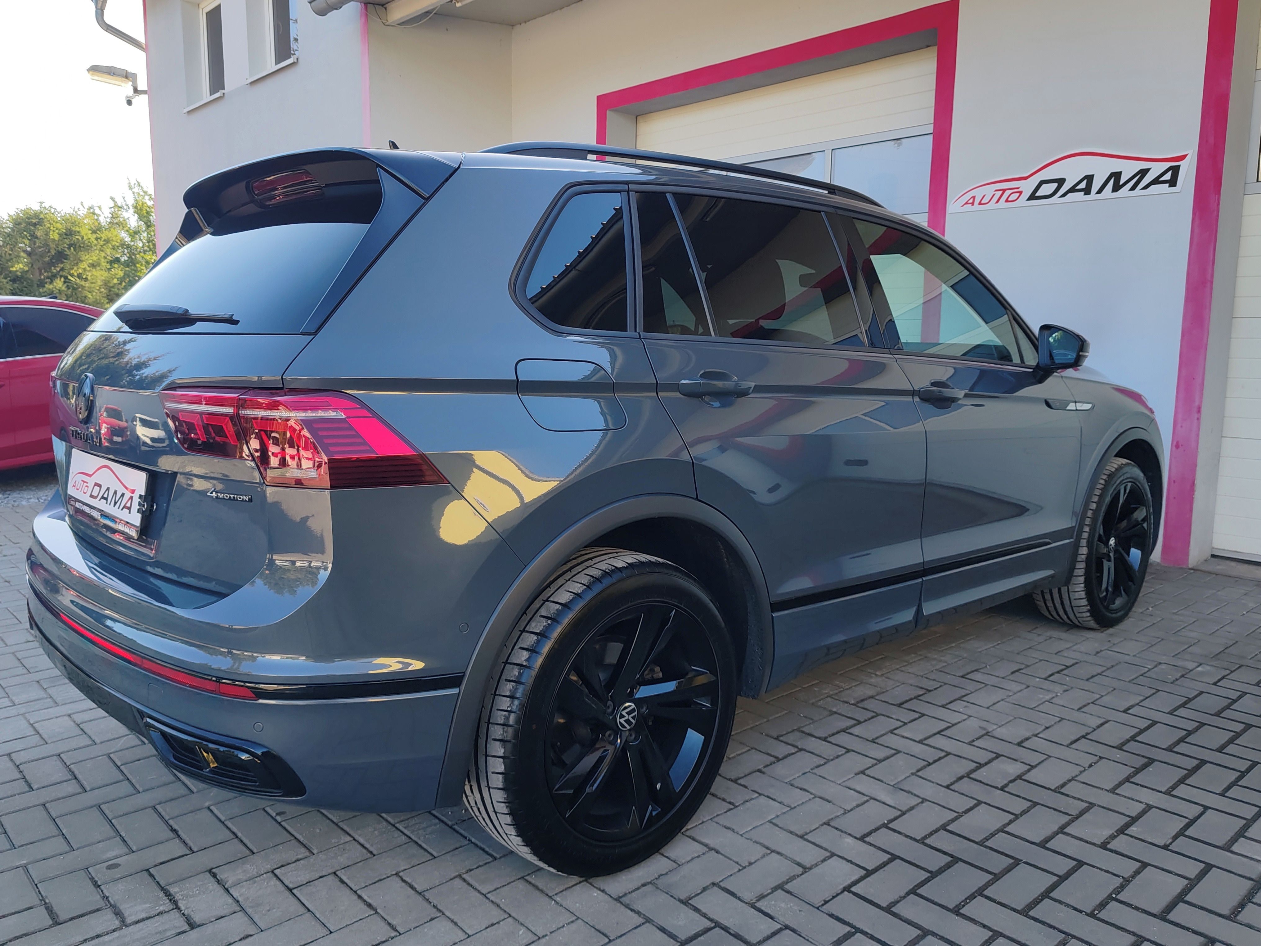 Volkswagen Tiguan, 2.0TDI R-LINE - fotka 4