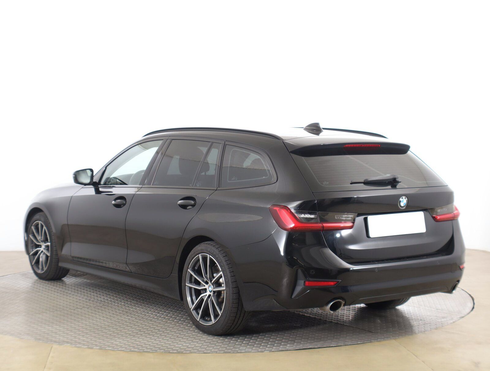 BMW Řada 3, 330 d xDrive, 4X4, Automat - fotka 4