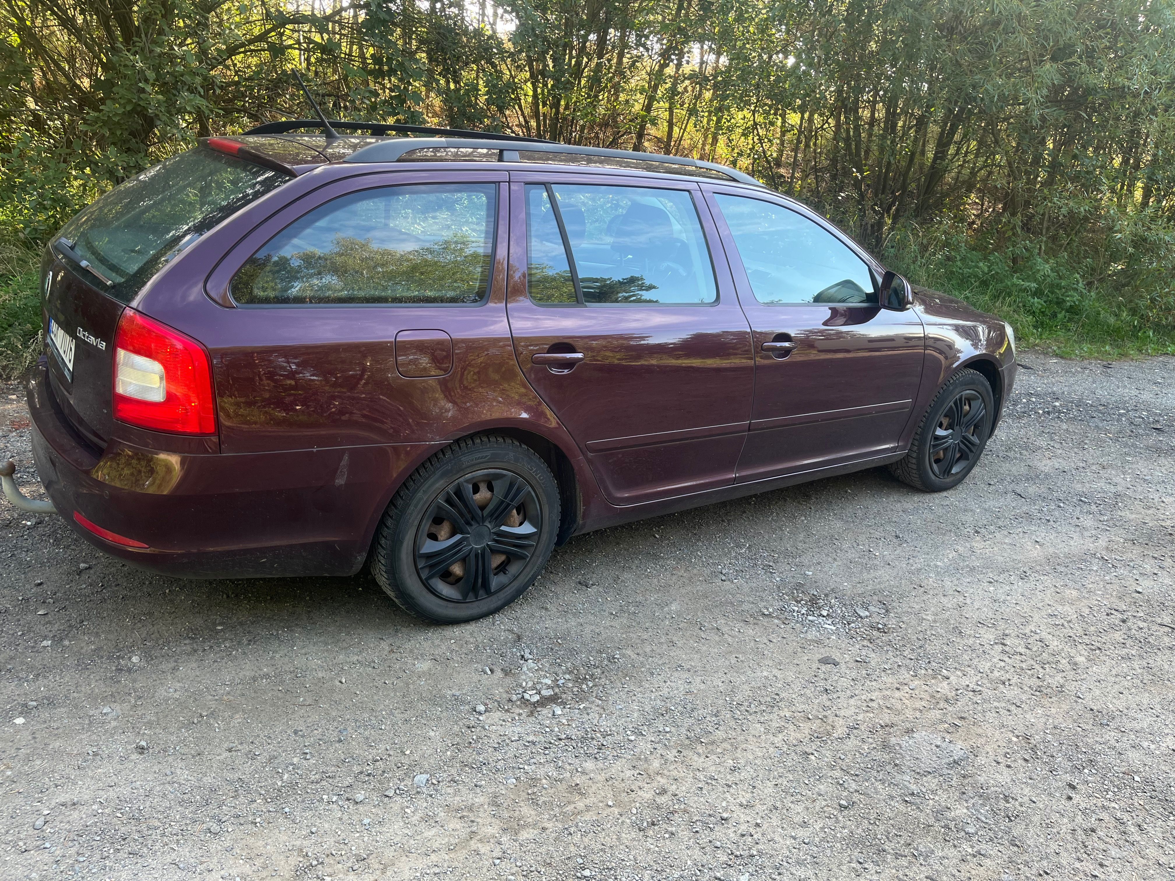 Škoda Octavia, 1.6 TDI - Elegance, STK 09/27 - fotka 6
