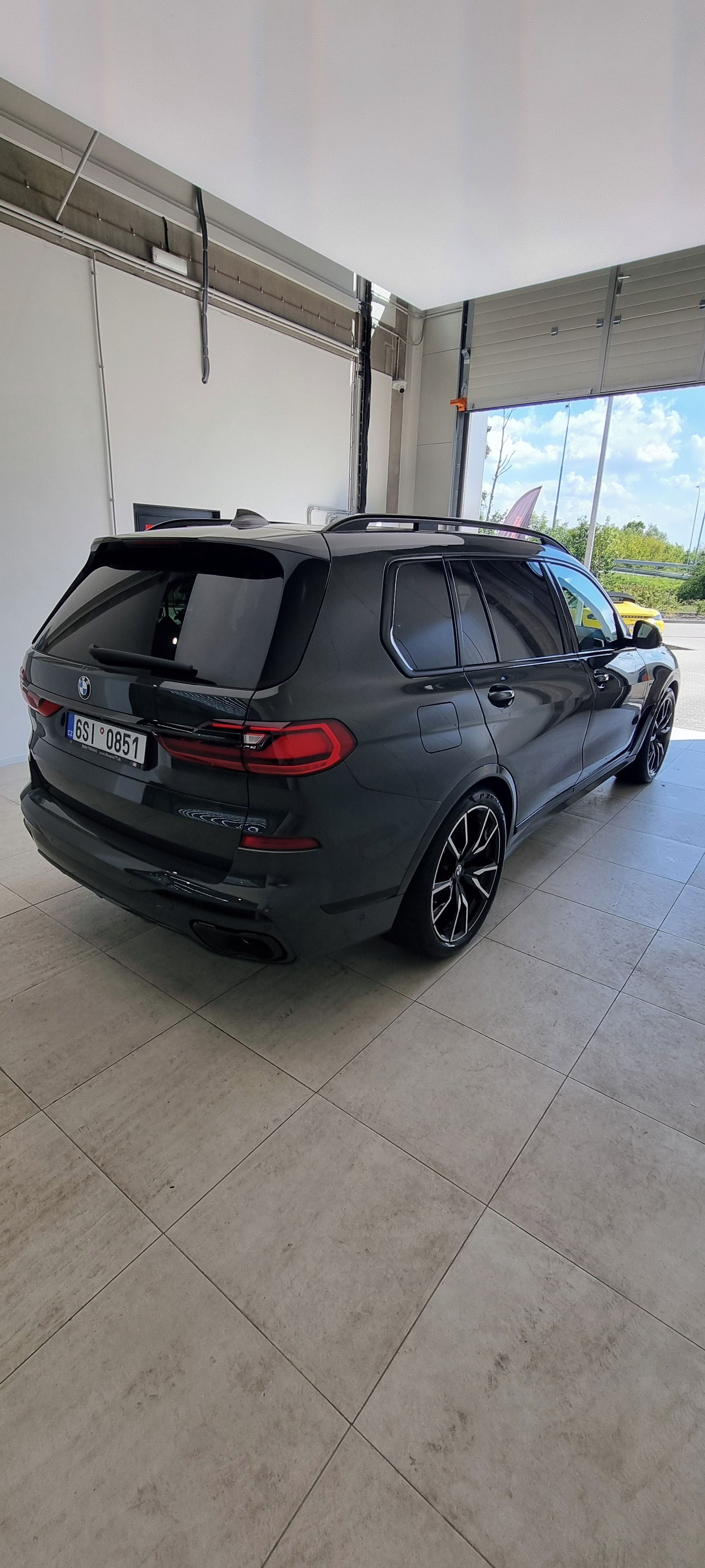 BMW X7, 40D - fotka 3