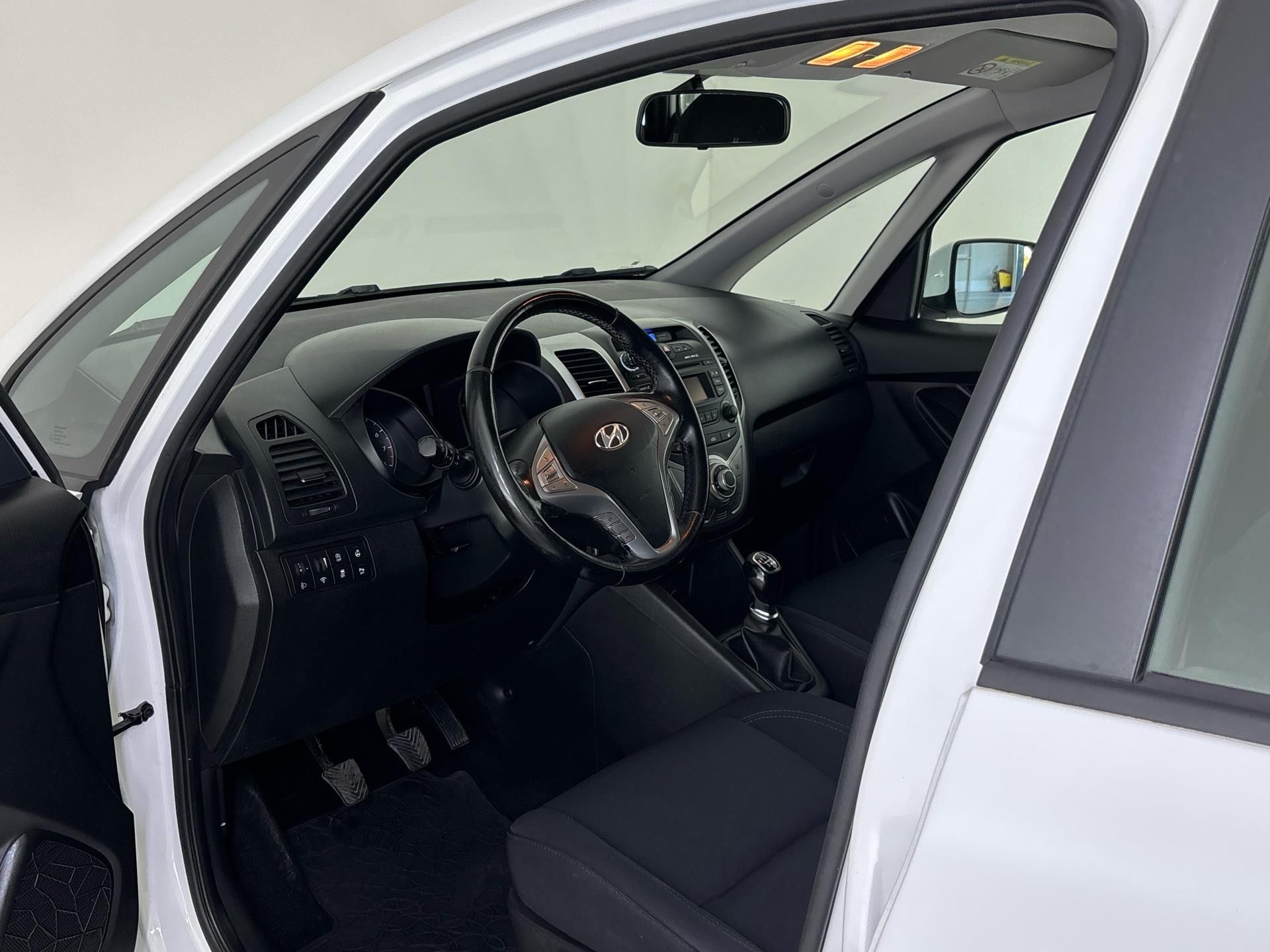 Hyundai ix20, 1.6 CVVT / 92 kW - fotka 6