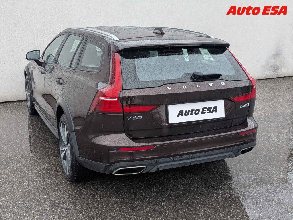 Volvo V60, 2.0D 4x4,Cross Country,AT - fotka 6