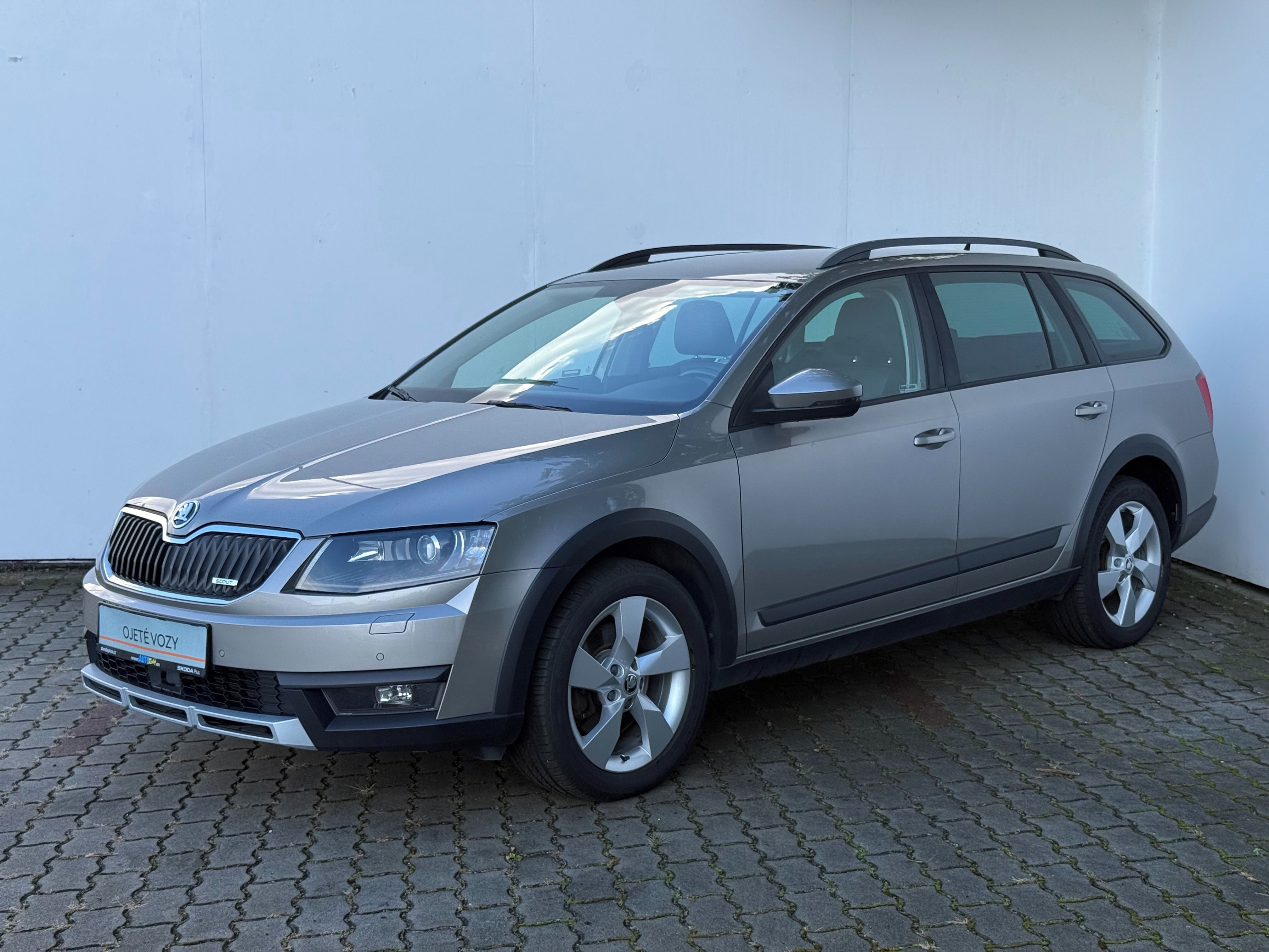 Škoda Octavia, 1.8 TSI / 132 kW 4x4 DSG Scout