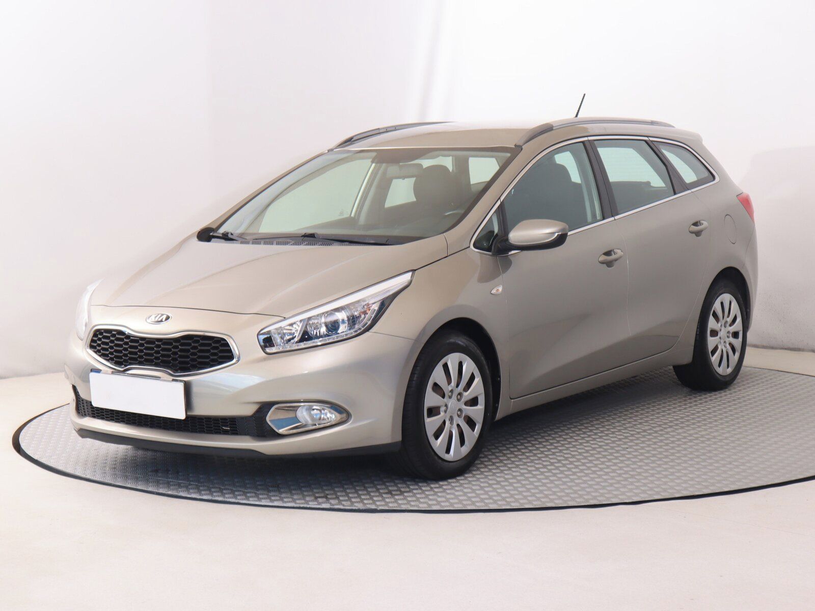 Kia Cee´d, 1.4 CVVT - fotka 2