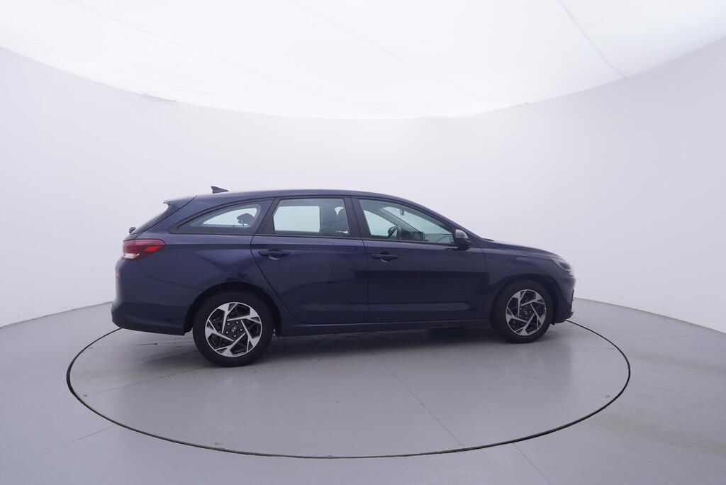 Hyundai i30, Start 1.0 GDI 73 kW - fotka 6