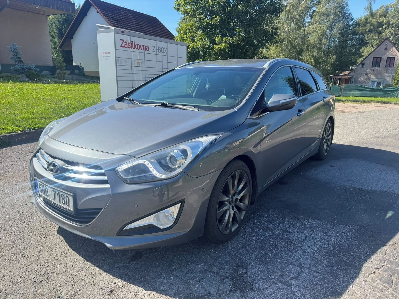 Hyundai i40, Hyundai i40 Premium - fotka 2