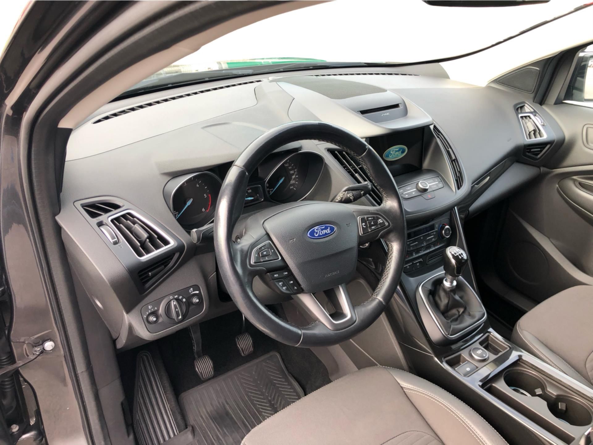 Ford Kuga, 2.0 TDCi - fotka 5