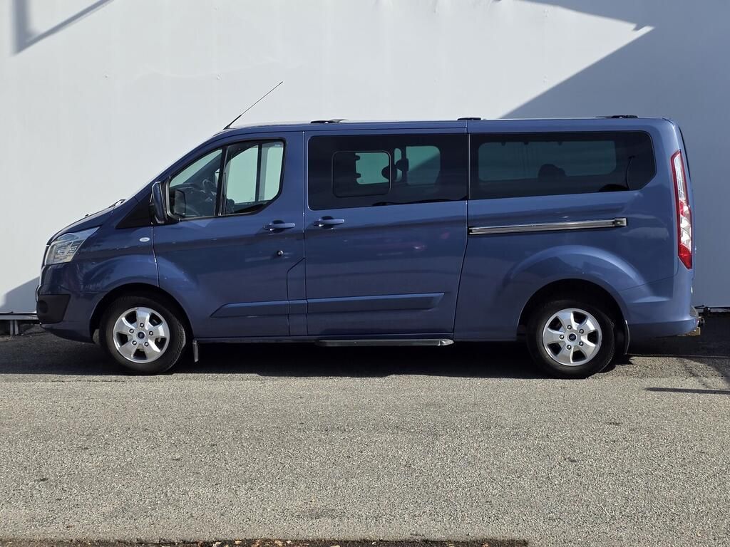 Ford Tourneo Custom, Titanium 2.2 TDCi 114 kW - fotka 3