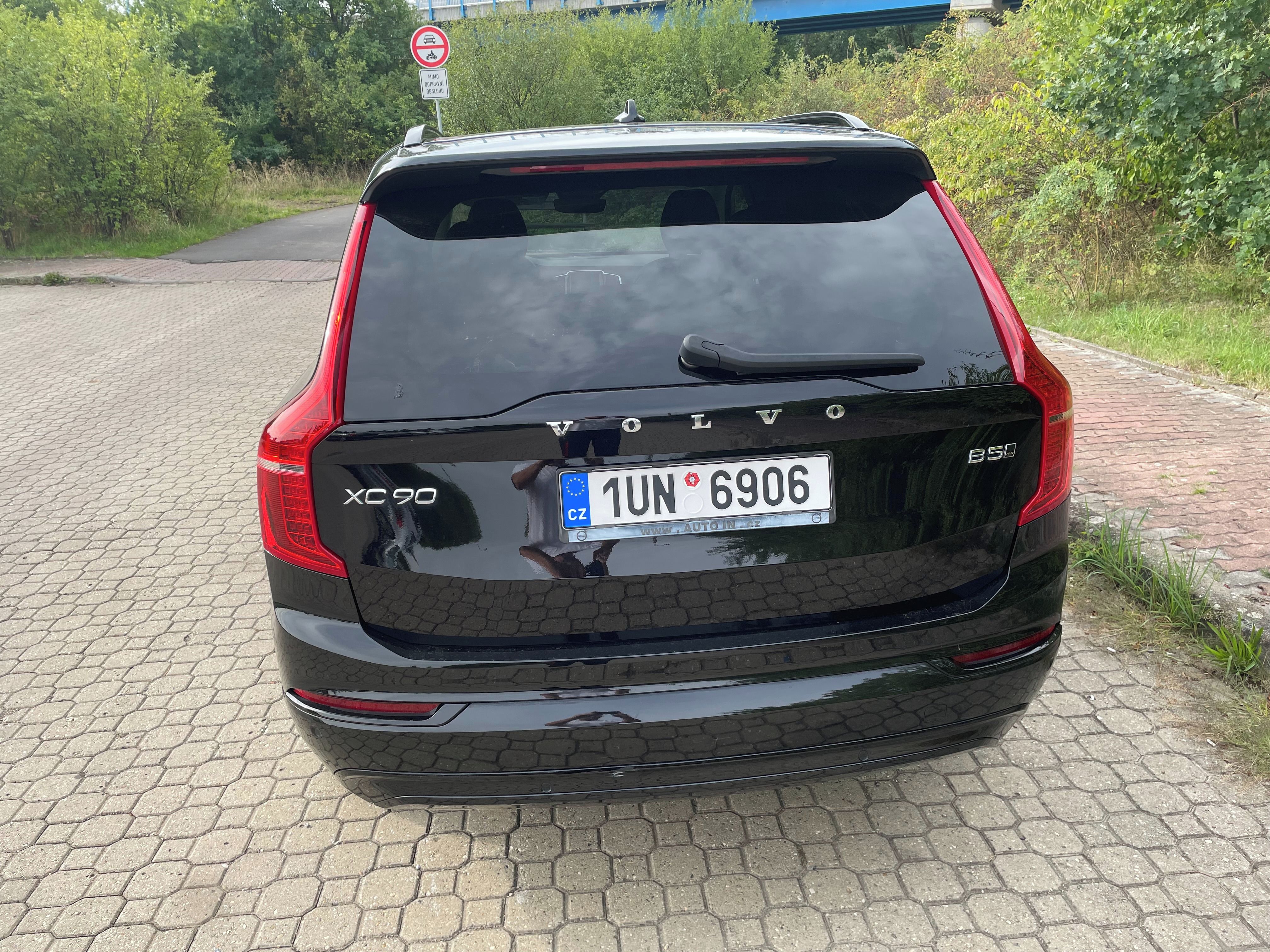Volvo XC90, B5 AWD MILD HYBRID - fotka 4