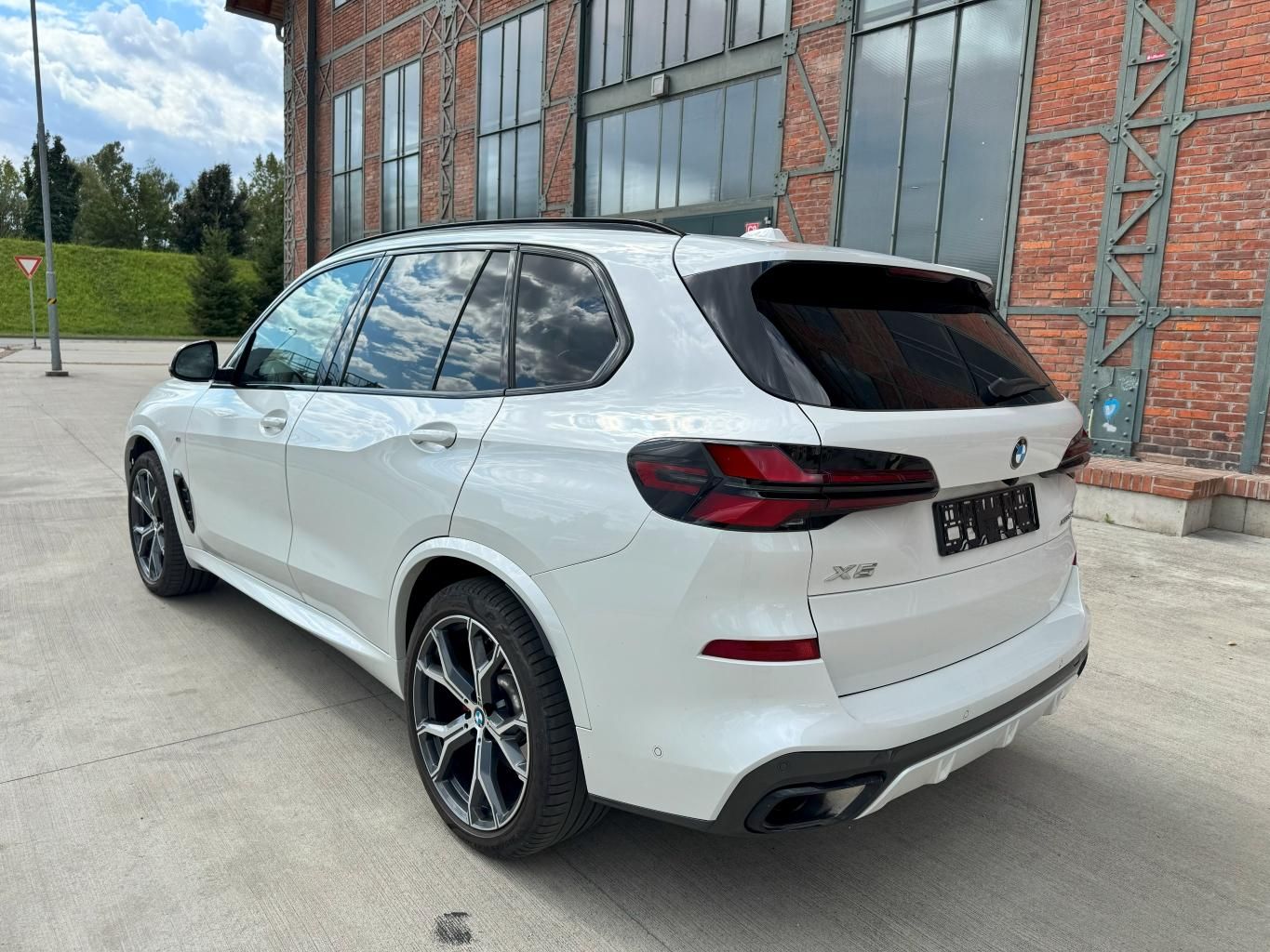 BMW X5, xDrive 30d M PAKET - fotka 6