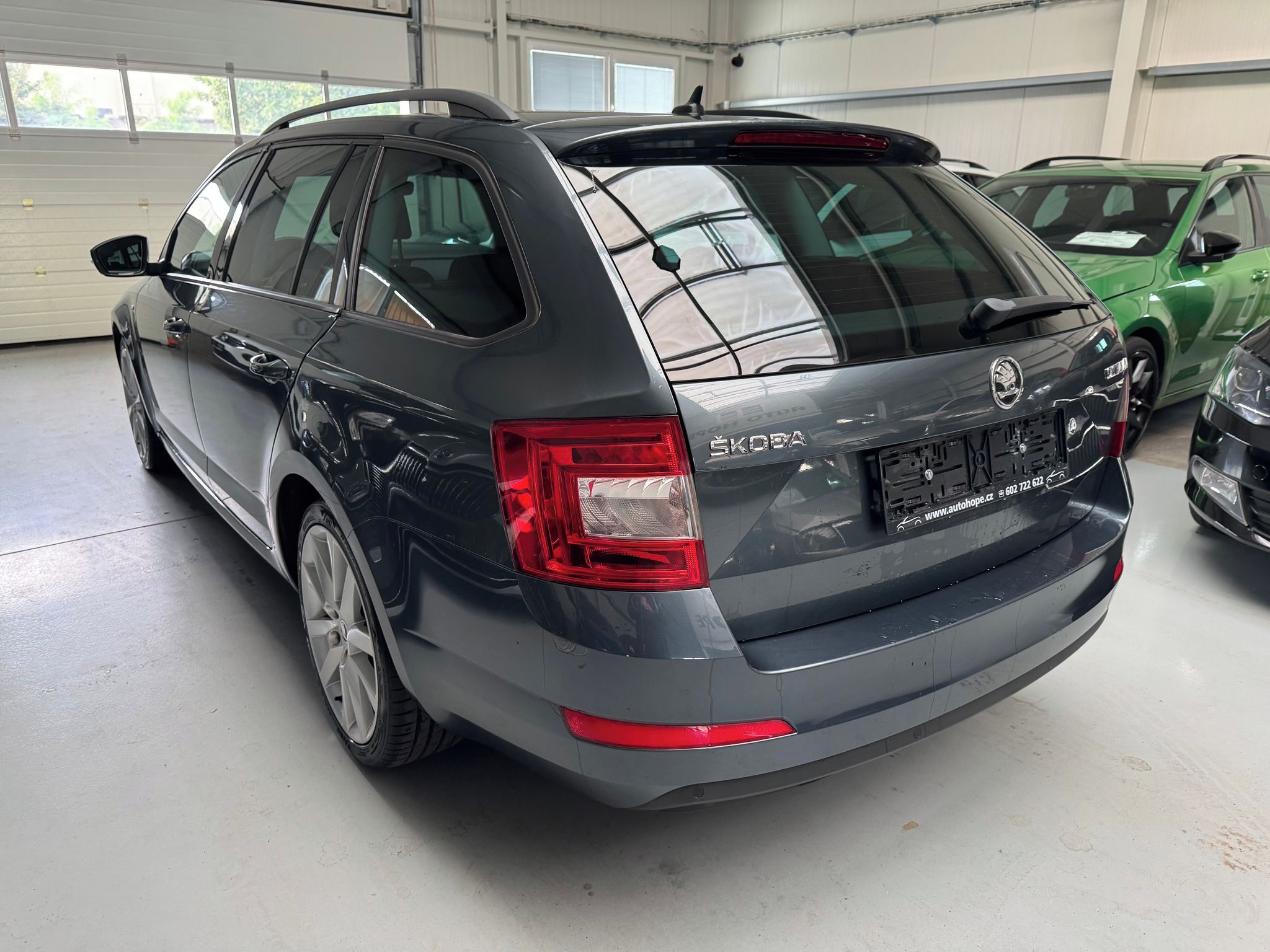 Škoda Octavia, combi 1.4 TSI Ambition JOY - fotka 4