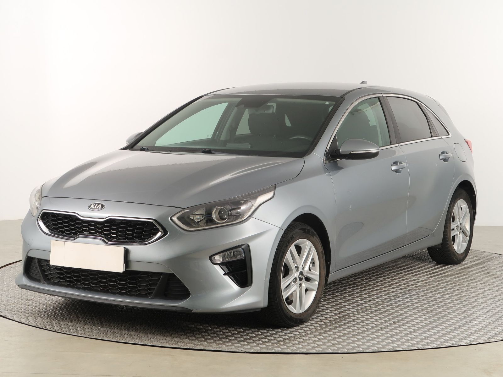 Kia Cee´d, 1.6 CRDi, Gold, Automat - fotka 3