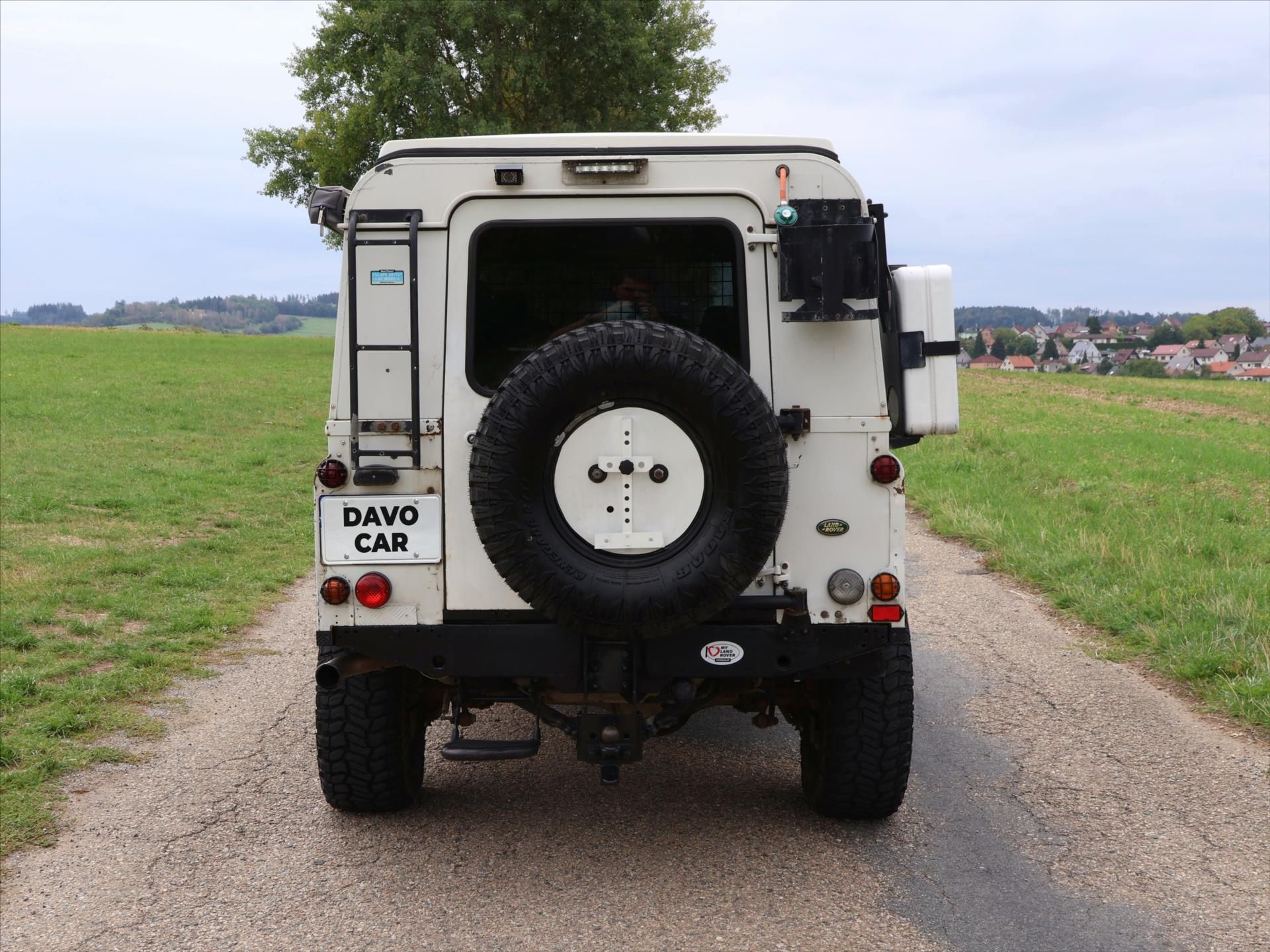 Land Rover Defender, 2,5 110 Hard Top - fotka 6