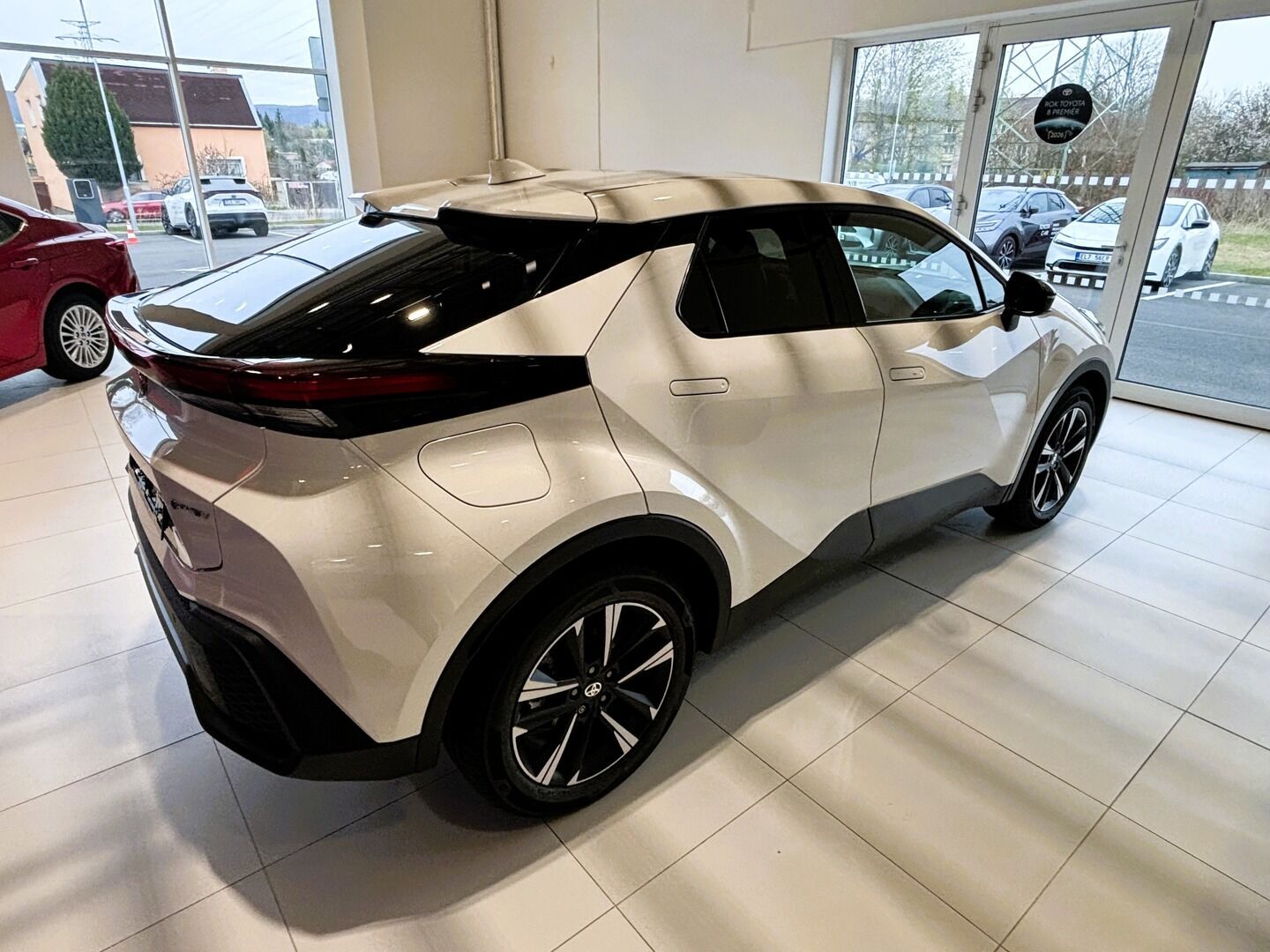 Toyota C-HR, 2,0 Style PHEV - fotka 6