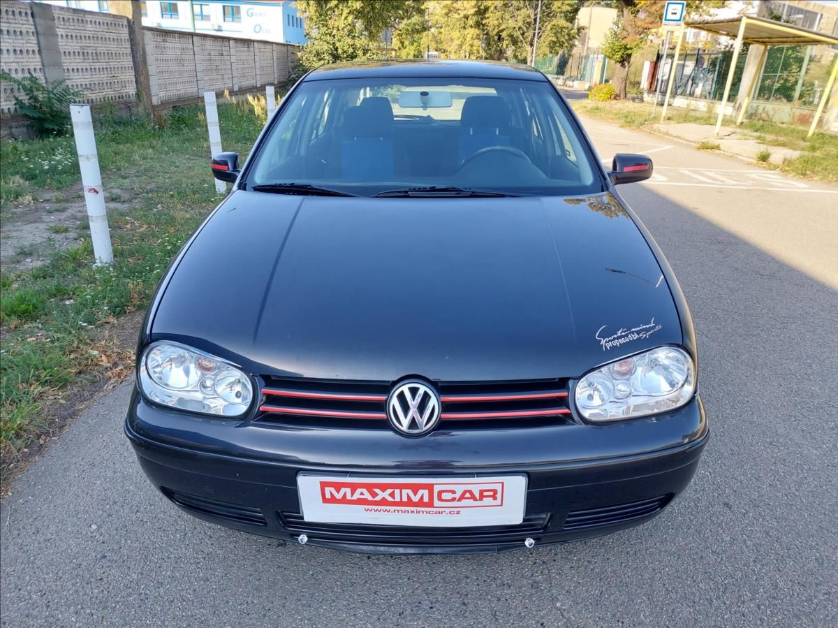 Volkswagen Golf, 1,6 16V 2.maj. koup.ČR - fotka 2