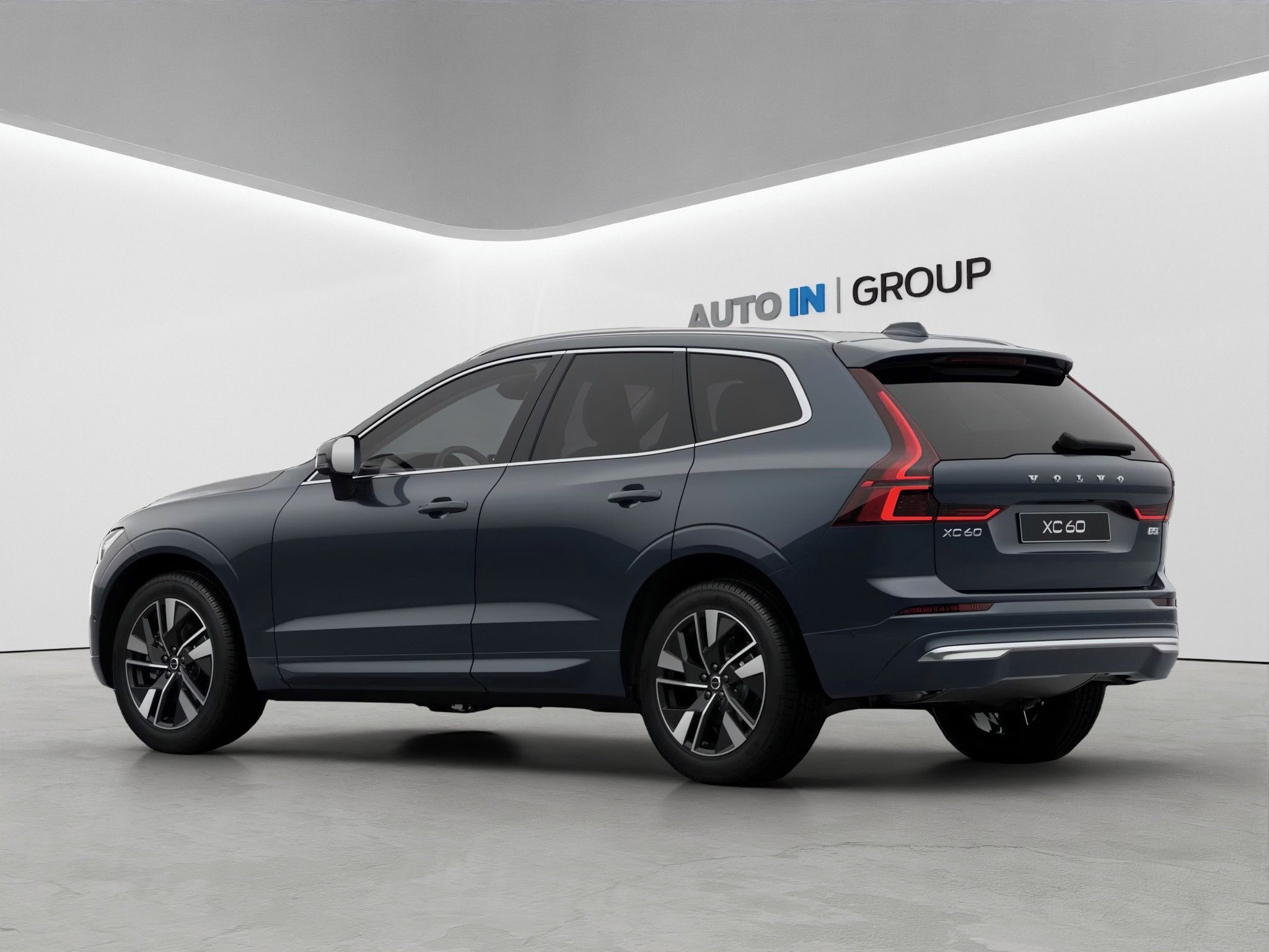 Volvo XC60, BRIGHT B5 PLUS 4X4,360°KAMERA - fotka 4