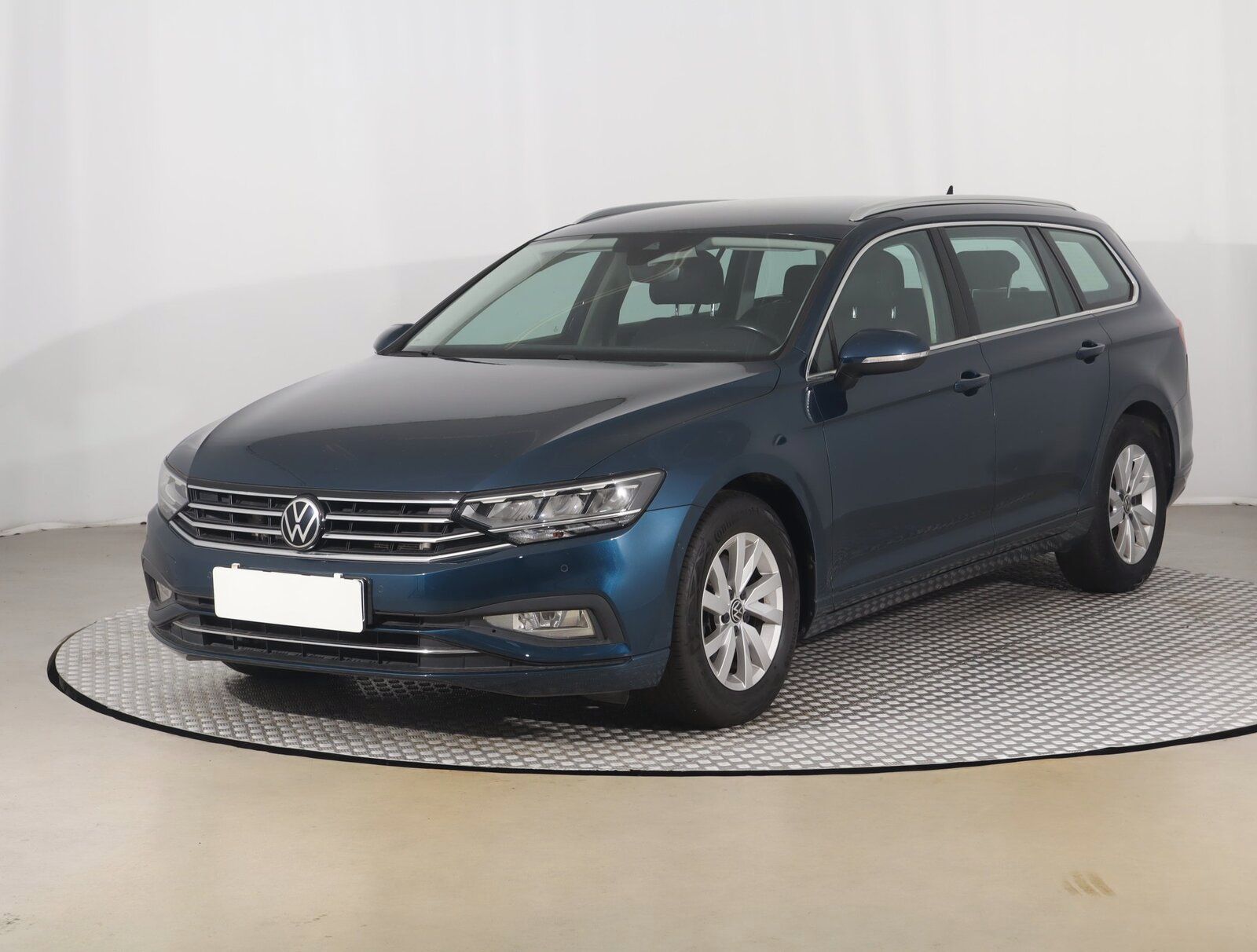 Volkswagen Passat, 2.0 TDI, Business, Automat - fotka 2