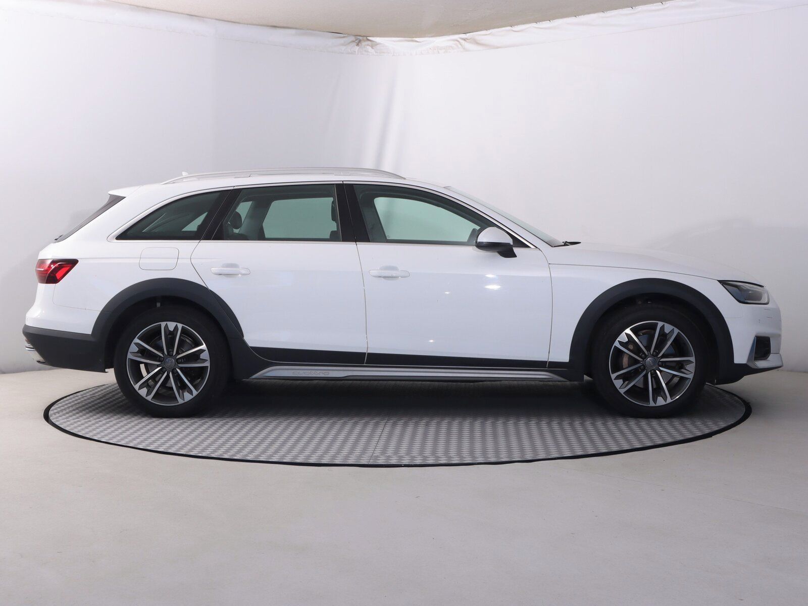 Audi A4 allroad, 40 TDI, 4X4, Automat - fotka 6