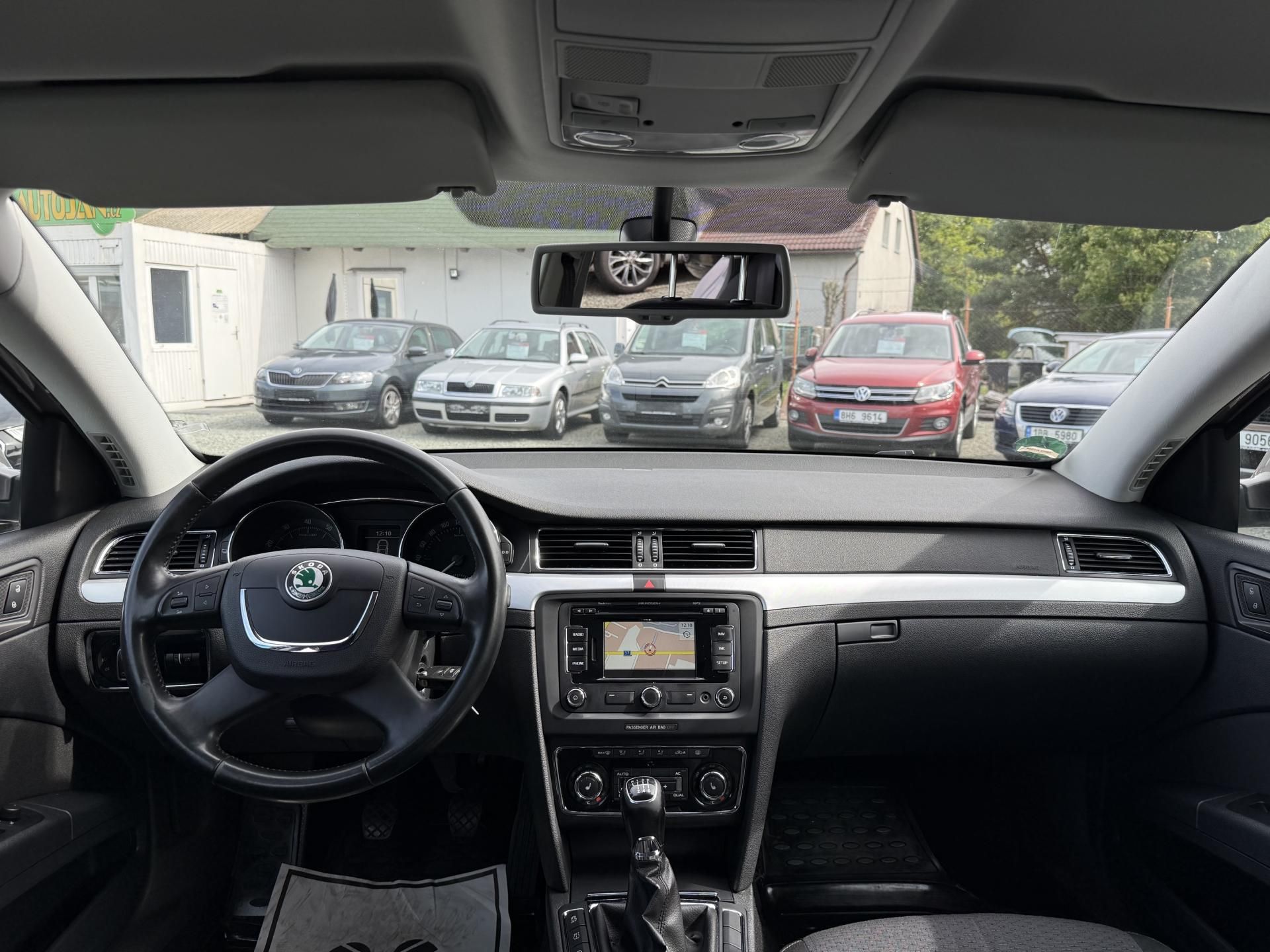 Škoda Superb, 1.4 TSI ELEGANCE - fotka 6