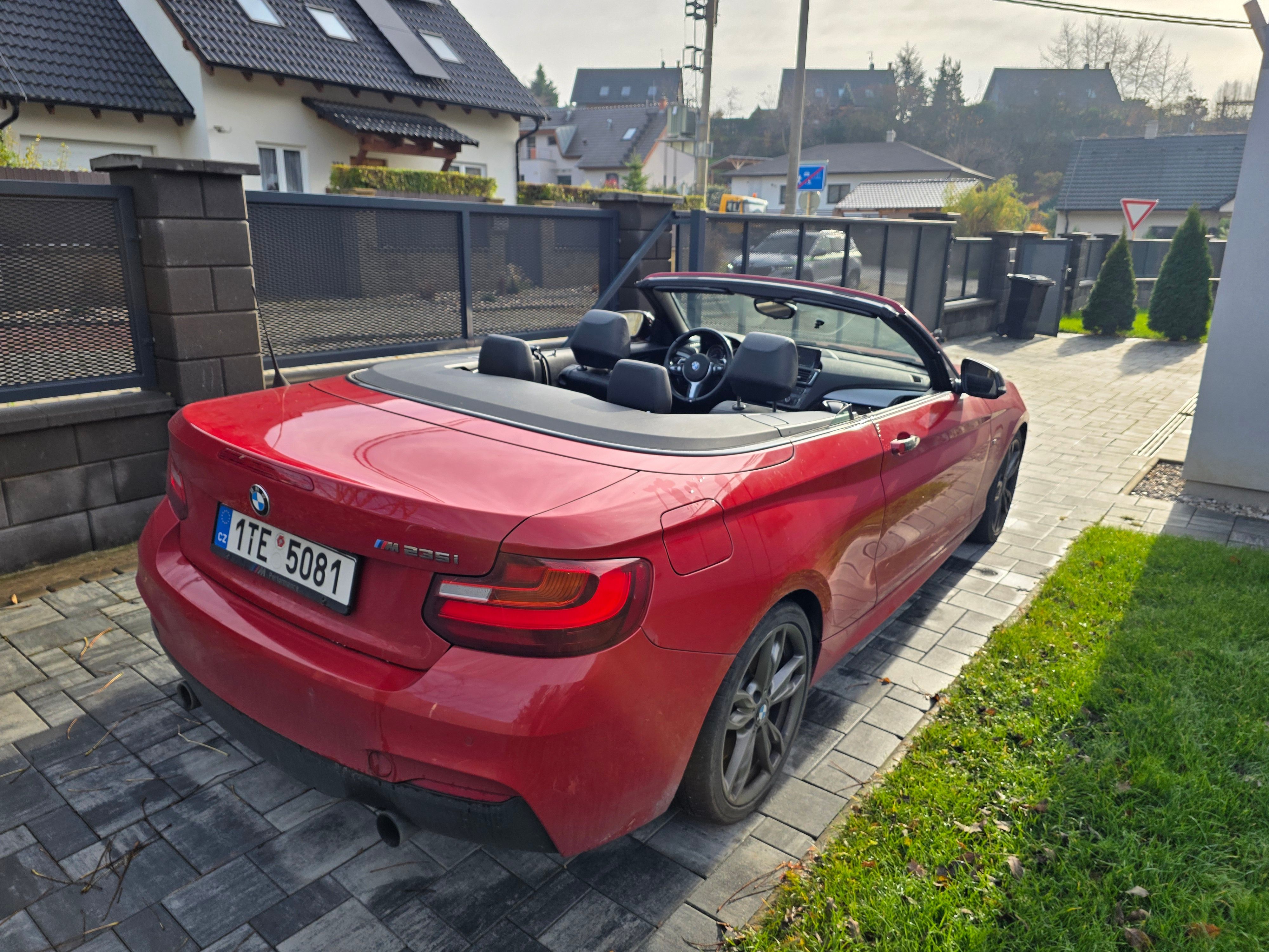 BMW Řada 2, M335i 240kW automat - fotka 4