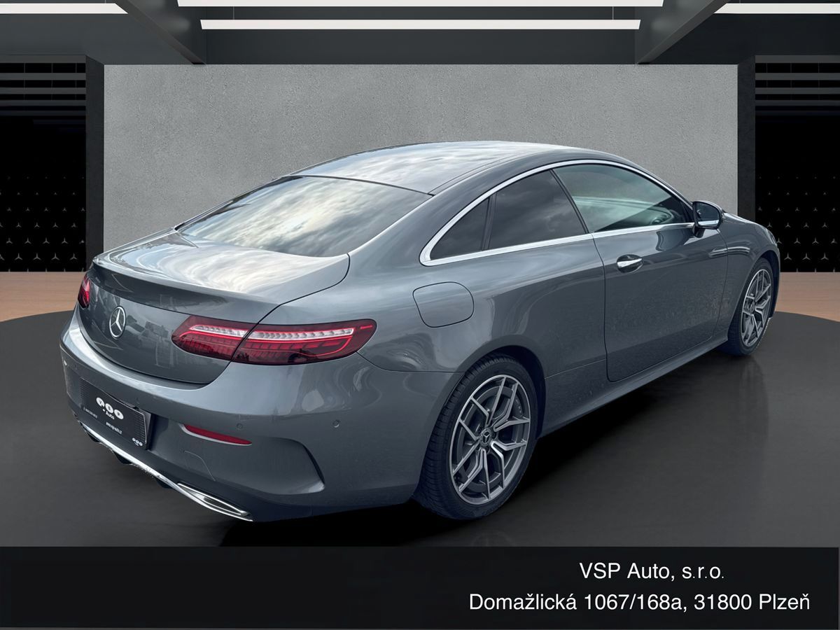 Mercedes-Benz Třídy E, AMG paket 200 4MATIC Kupé - fotka 5