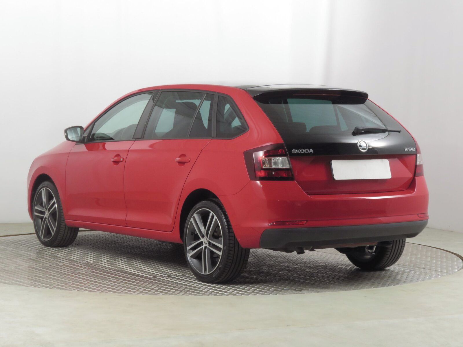 Škoda Rapid, 1.2 TSI, Spaceback, Automat - fotka 4