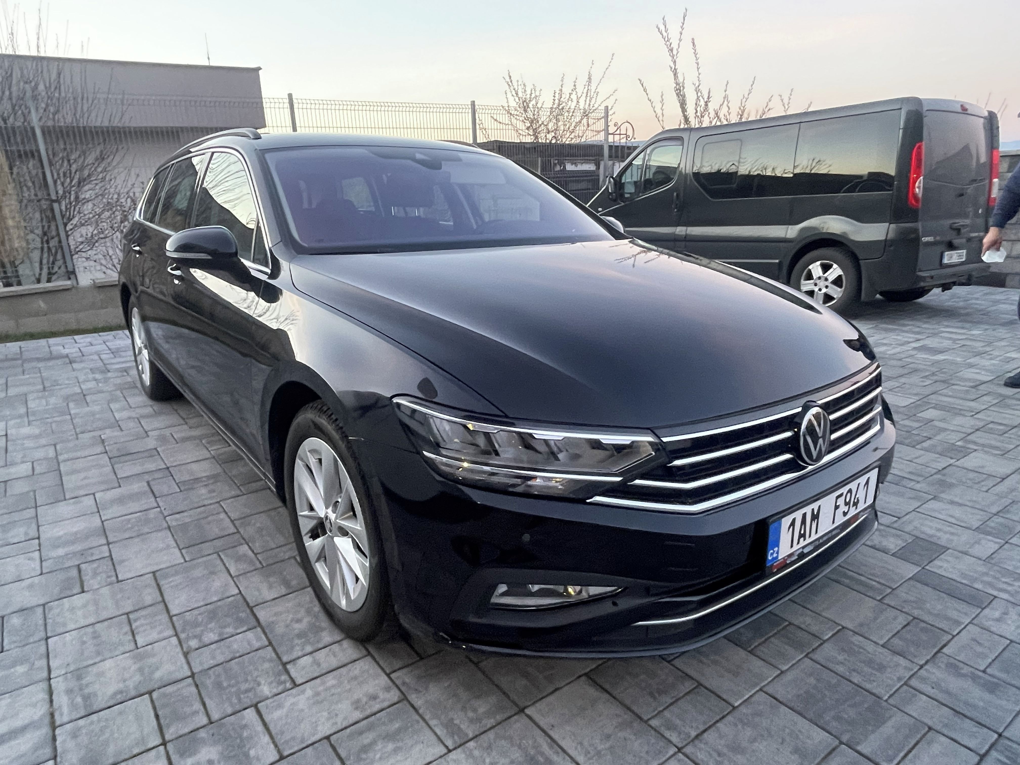 Volkswagen Passat, 1,5 TSI 110kW DSG Business - fotka 6