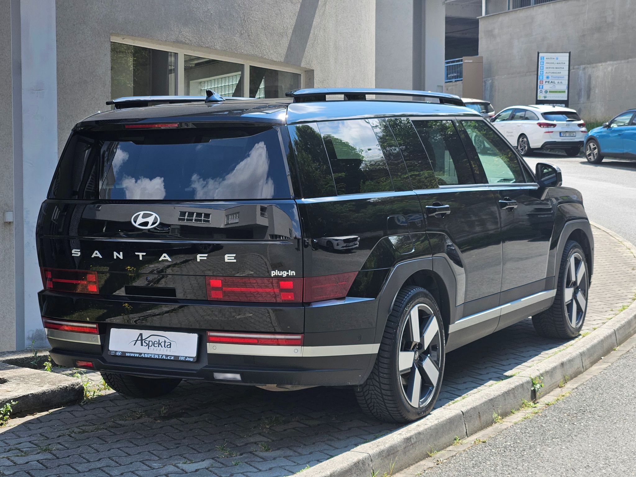 Hyundai Santa Fe, 1.6 T-GDi PHEV 4X4 A/T, Style - fotka 5