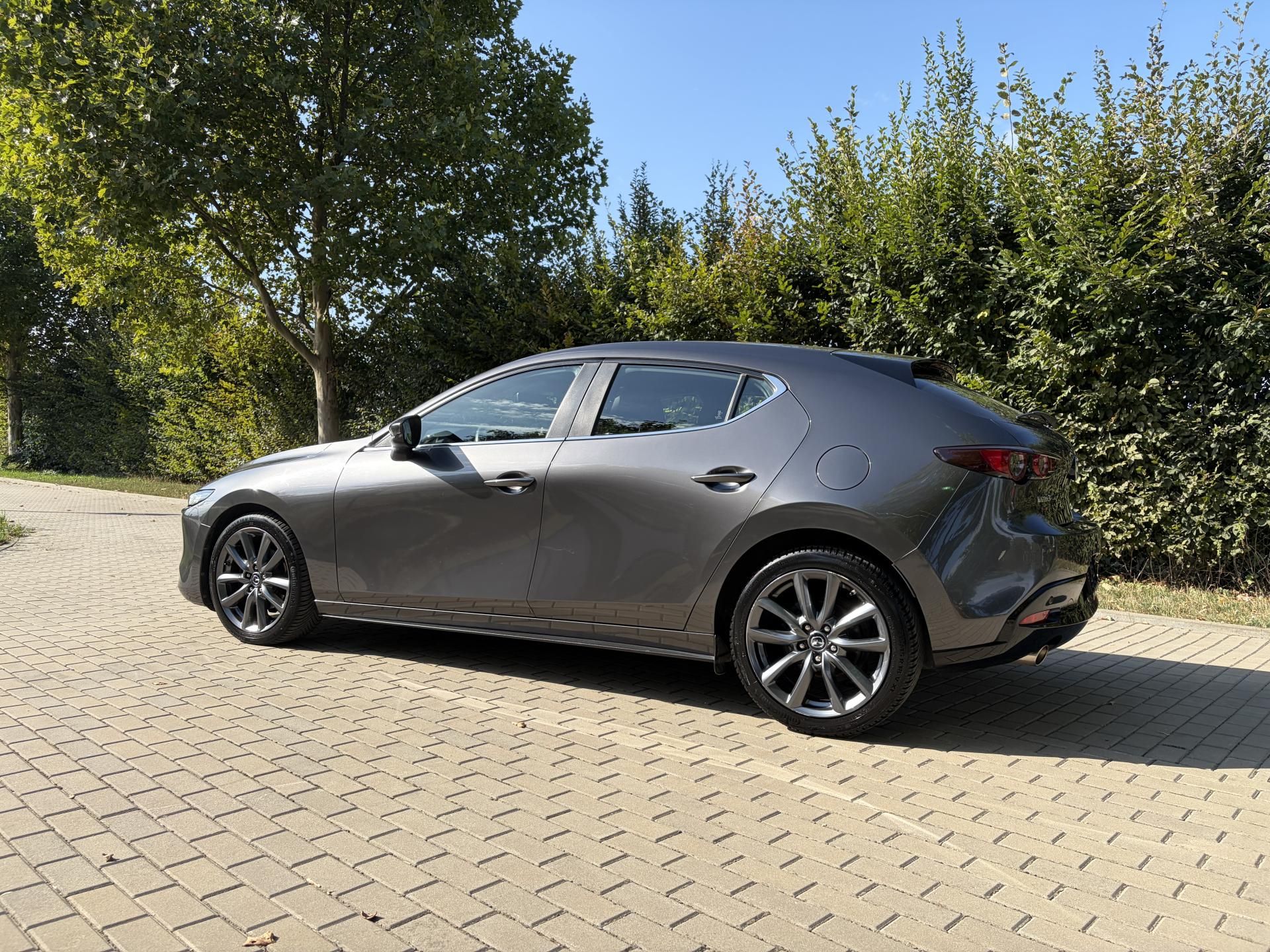 Mazda 3, 2.0 Skyactiv-G Mild-Hybrid - fotka 6
