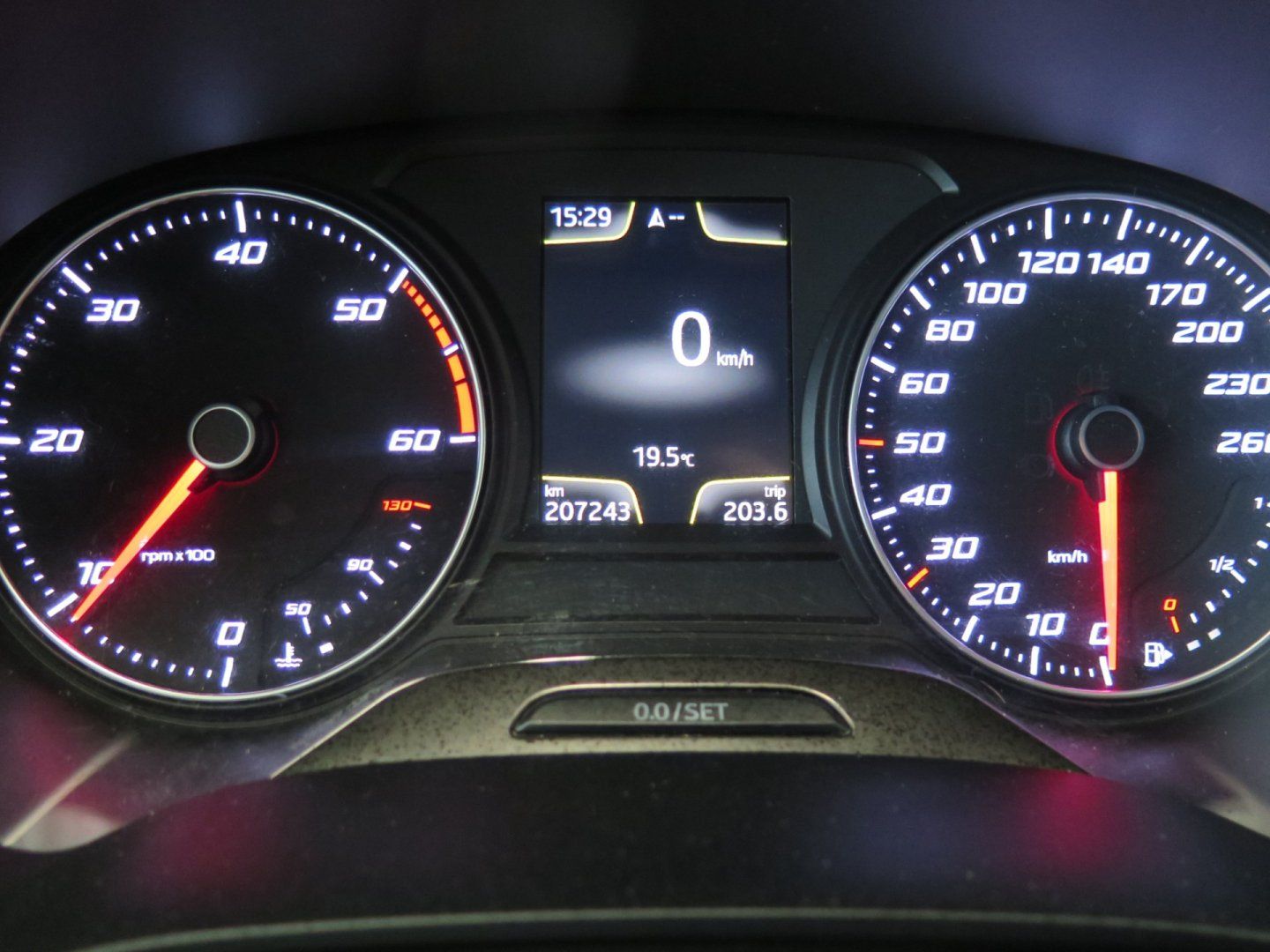 Seat Leon, 2.0TDI FR,klima,navi,servis - fotka 6