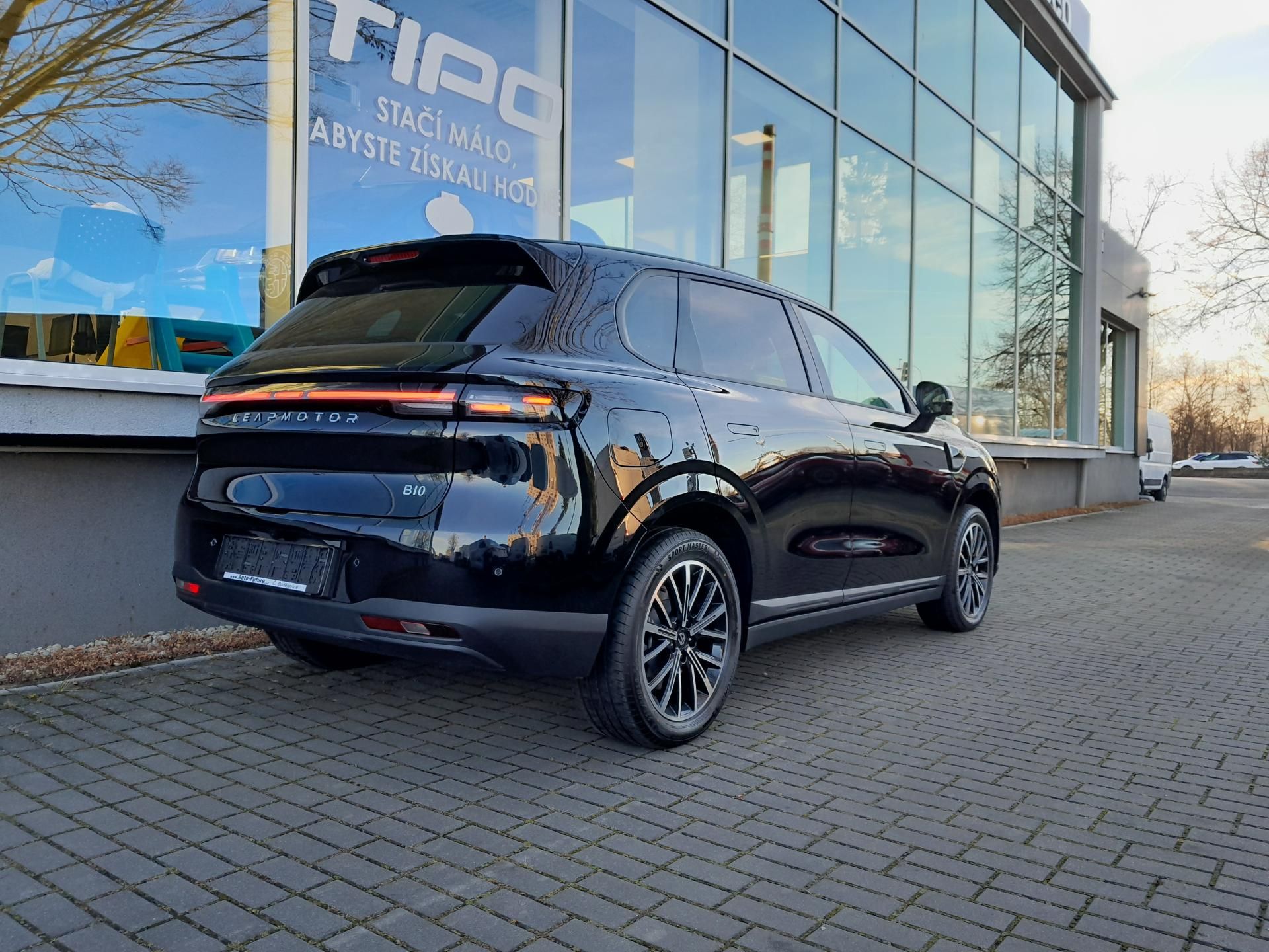 Leapmotor B10, Design 1,5 EV hybrid - fotka 3
