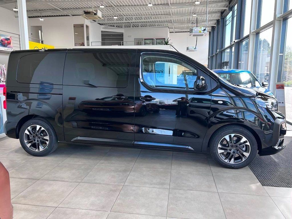 Opel Zafira, L1 M Eleganc 2.2 CDTi 180k AT8 - fotka 2