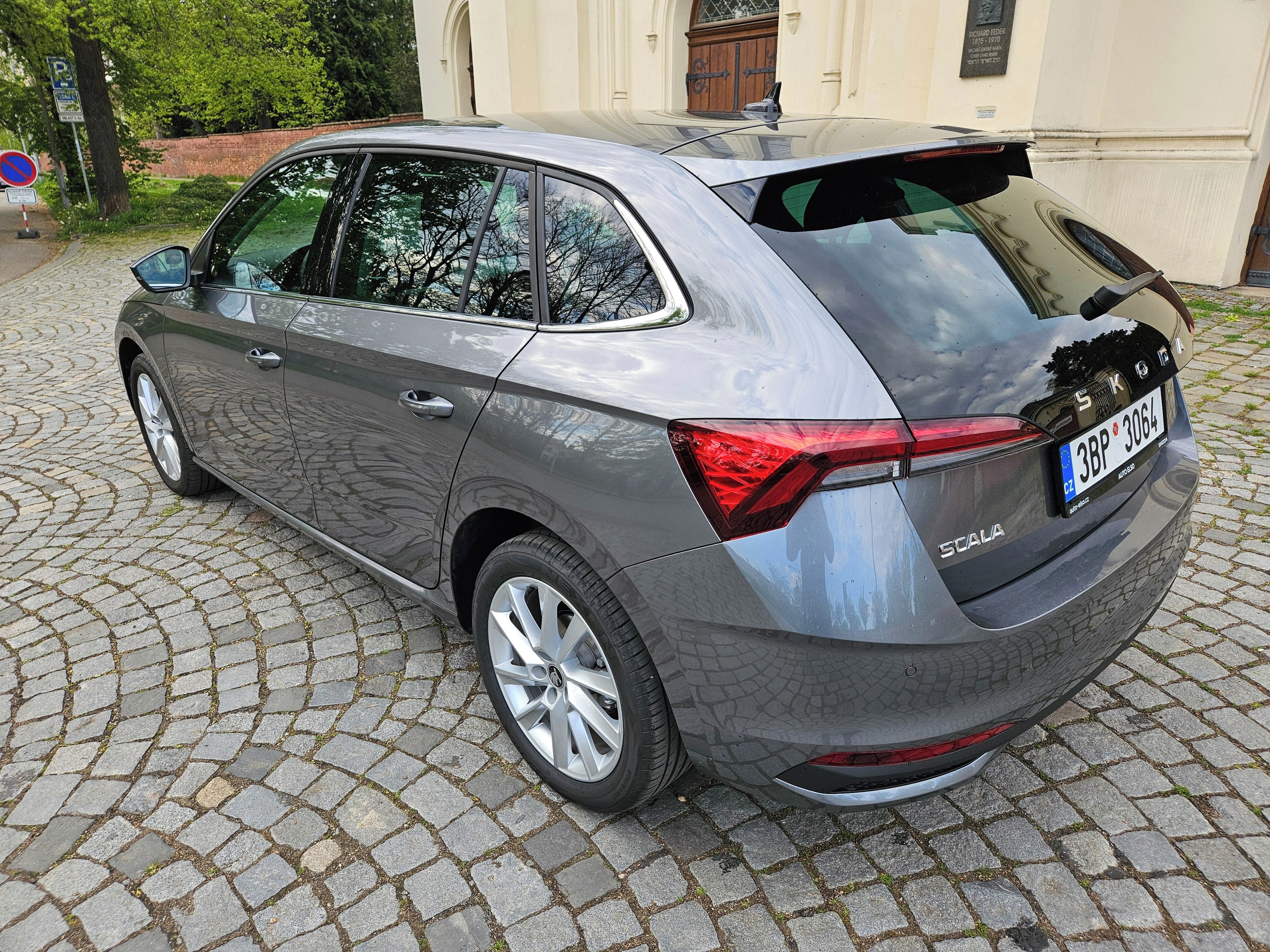 Škoda Scala, nová 130let Premium 1.5TSI DSG - fotka 3