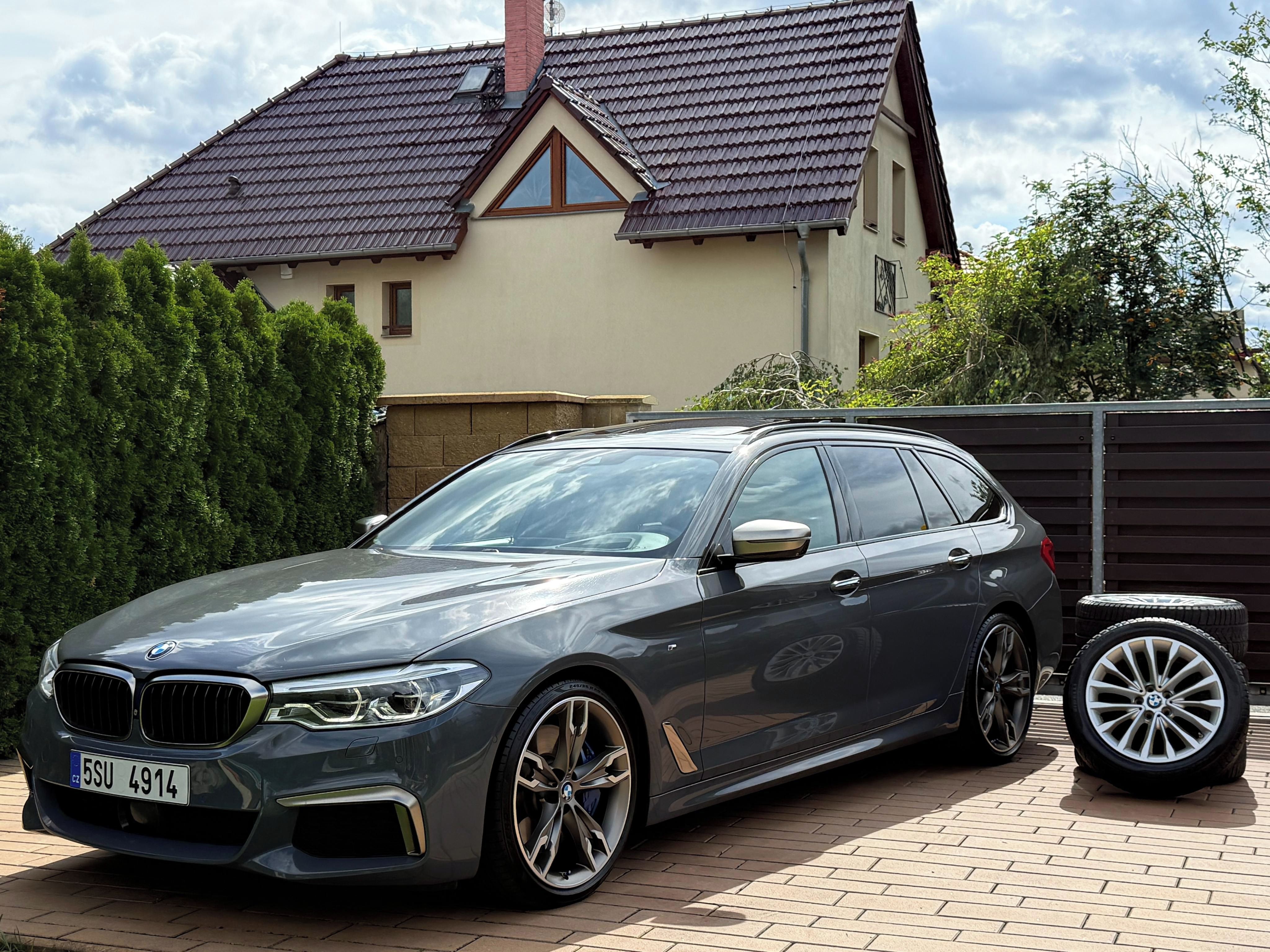 BMW Řada 5, M550d xDrive 294kW INDIVIDUAL*