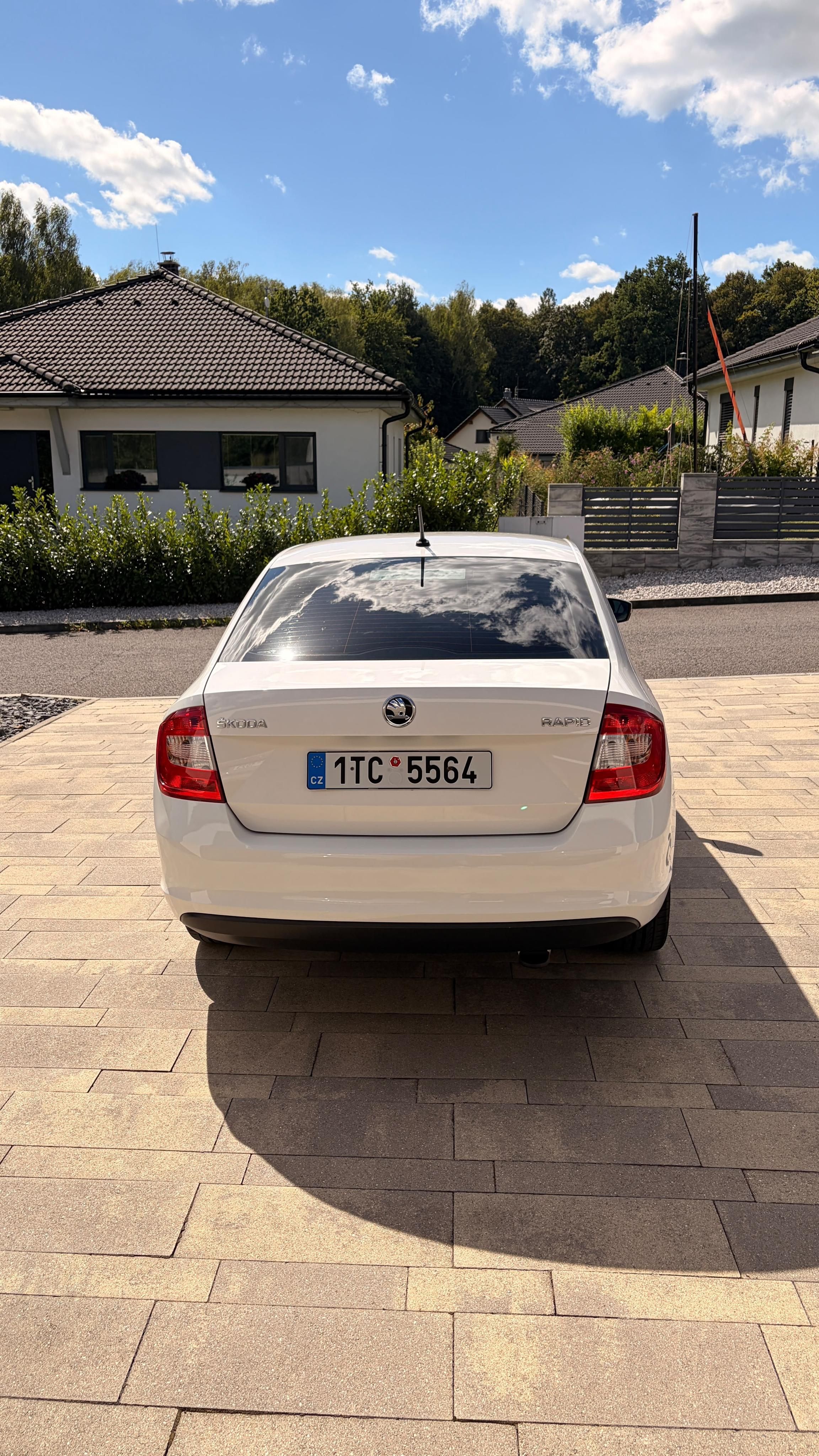 Škoda Rapid, Skoda rapid 1.2 tsi 81kw - fotka 4