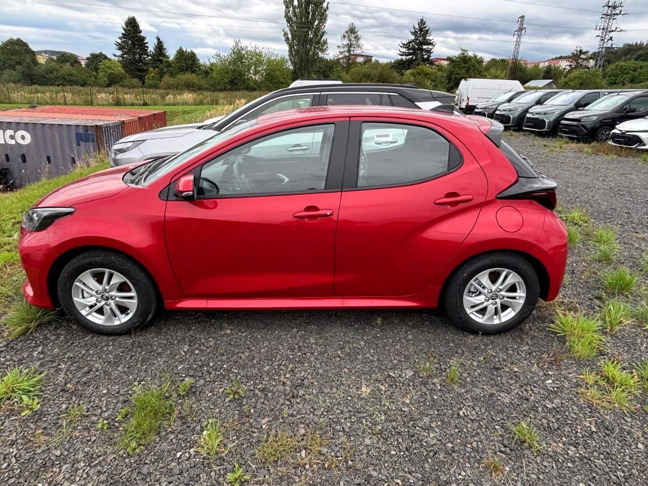 Toyota Yaris, 1,5   Comfort HEV 116 CVT - fotka 4