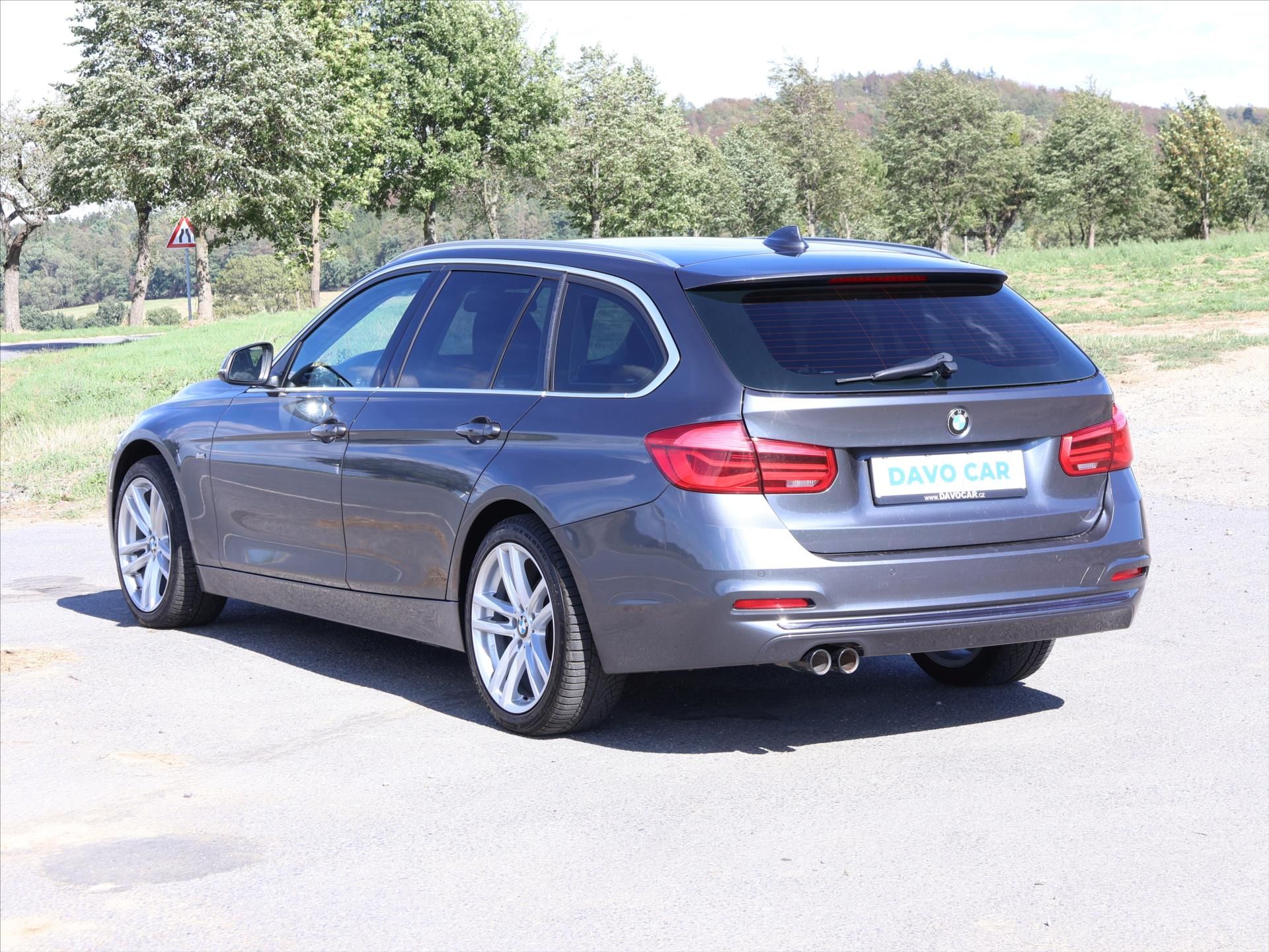 BMW Řada 3, 2,0 320d xDrive 140kW Sport - fotka 5