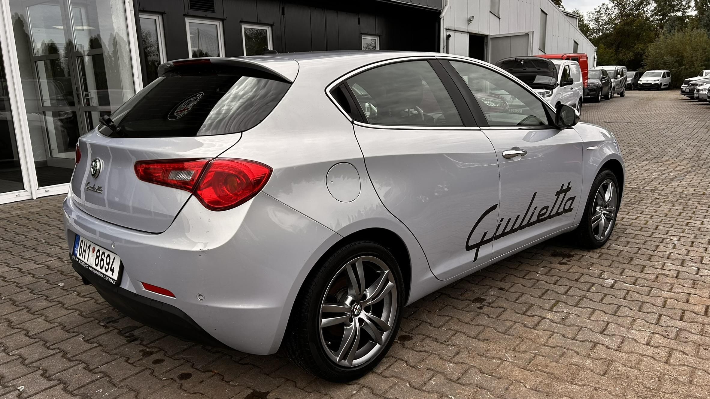 Alfa Romeo Giulietta, 1.4 TB 120k Distinctive - fotka 5
