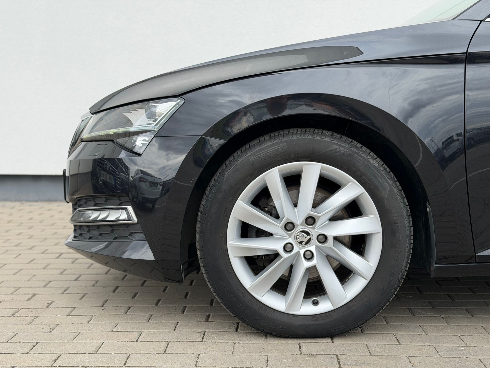 Škoda Superb, Combi 2.0TDi 140kW DSG Style - fotka 6