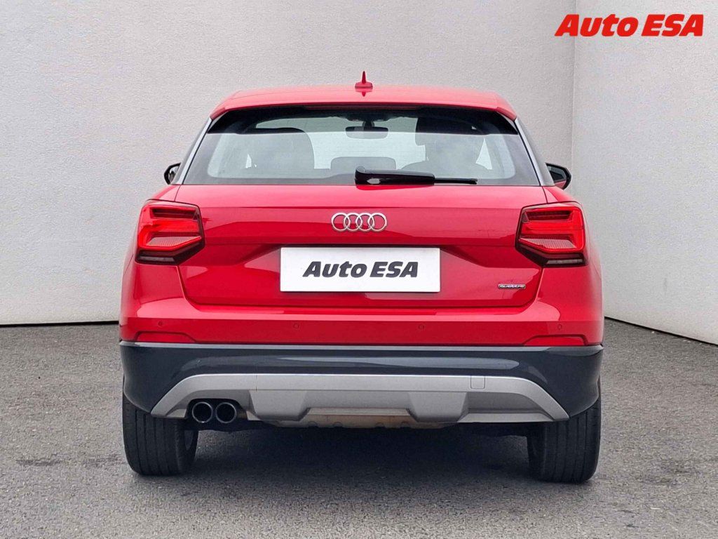 Audi Q2, 2.0 TFSi quattro,AT,LED - fotka 5