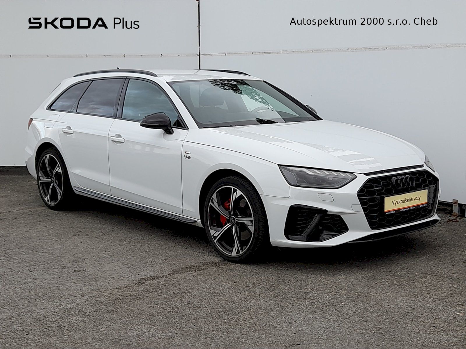 Audi A4 Avant, S LINE 40 2,0TDI 150kW Quattro - fotka 6