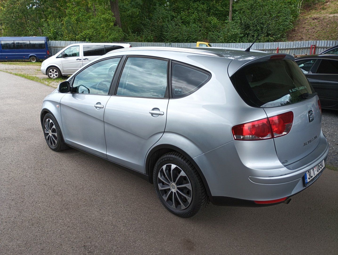 Seat Altea, XL 1.9 tdi - fotka 4